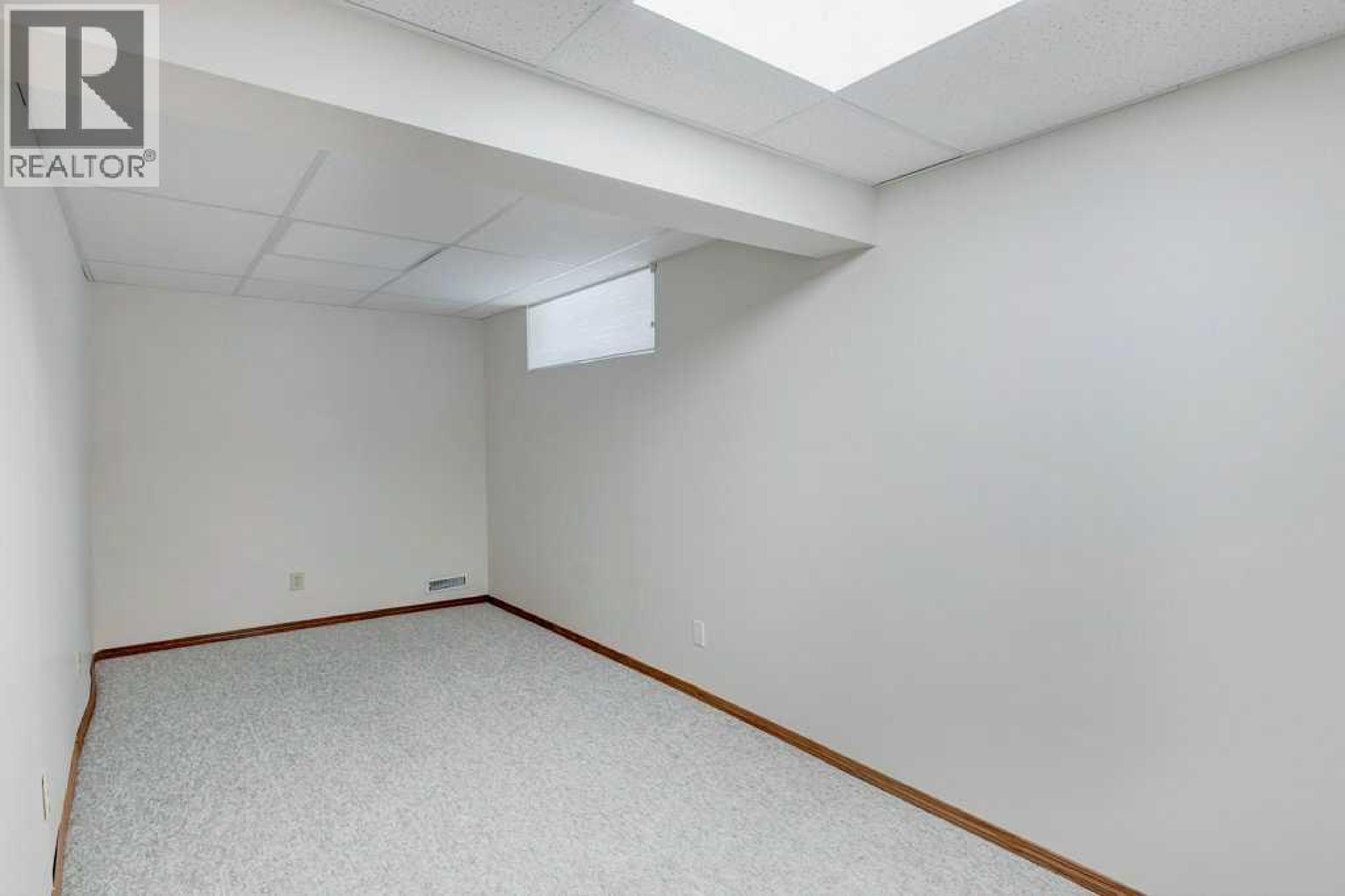 59 EDGERIDGE TERRACE NW - Image 25