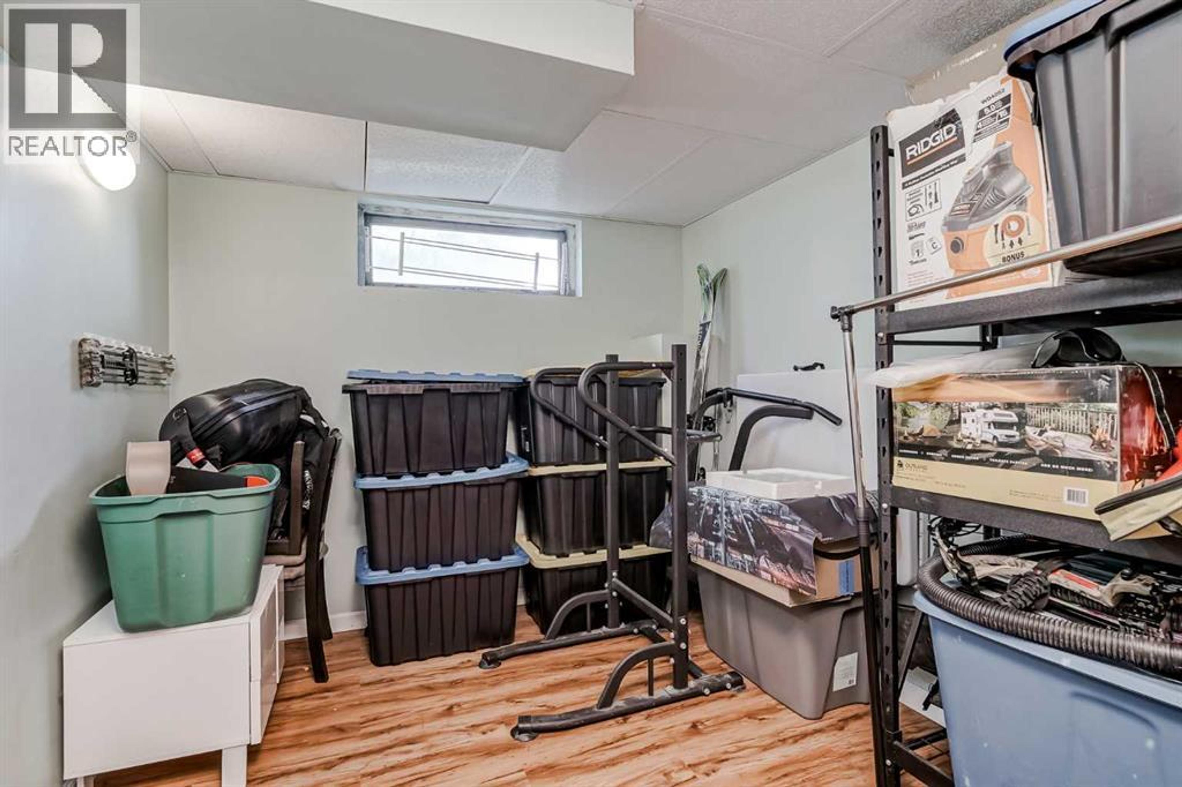 3317 6 STREET NE - Image 28
