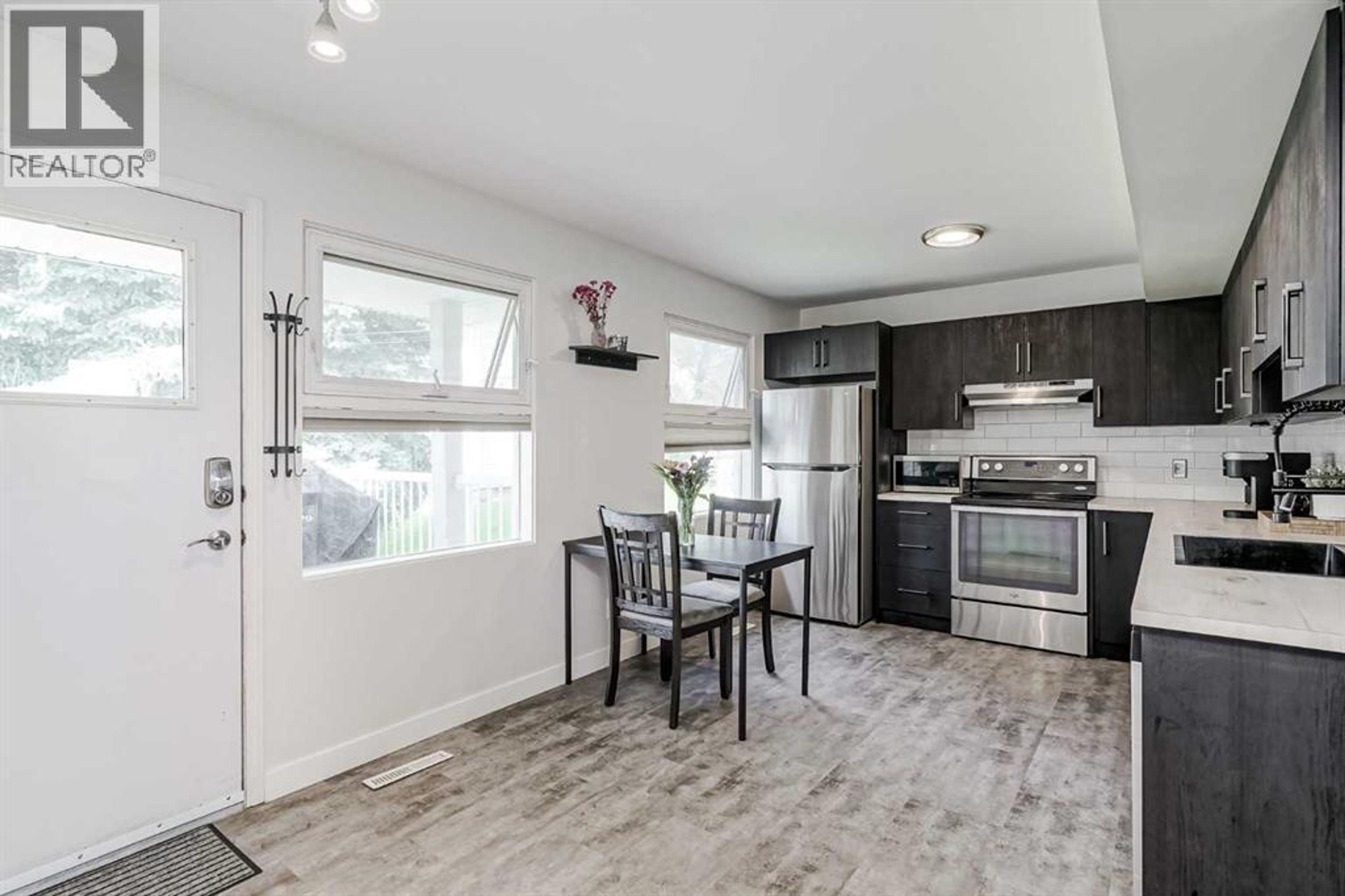 3317 6 STREET NE - Image 9