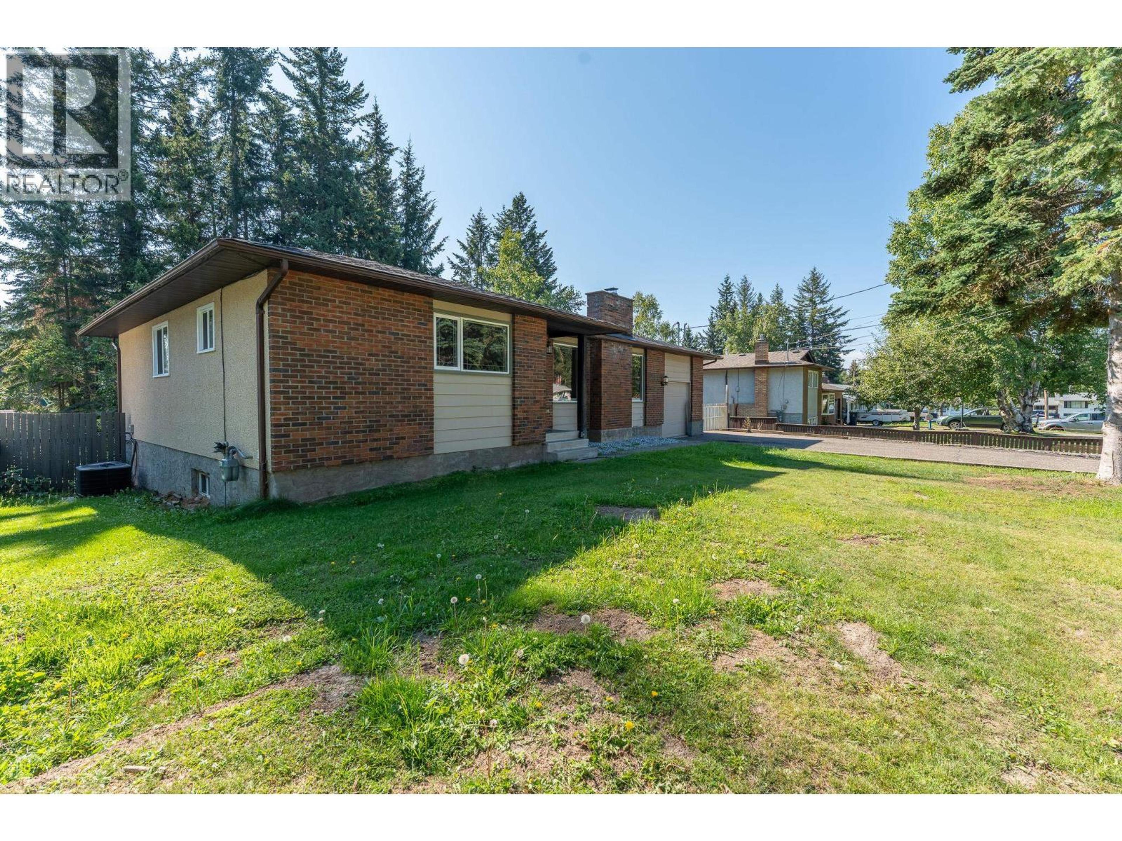2886 LANGLEY CRESCENT - Image 4
