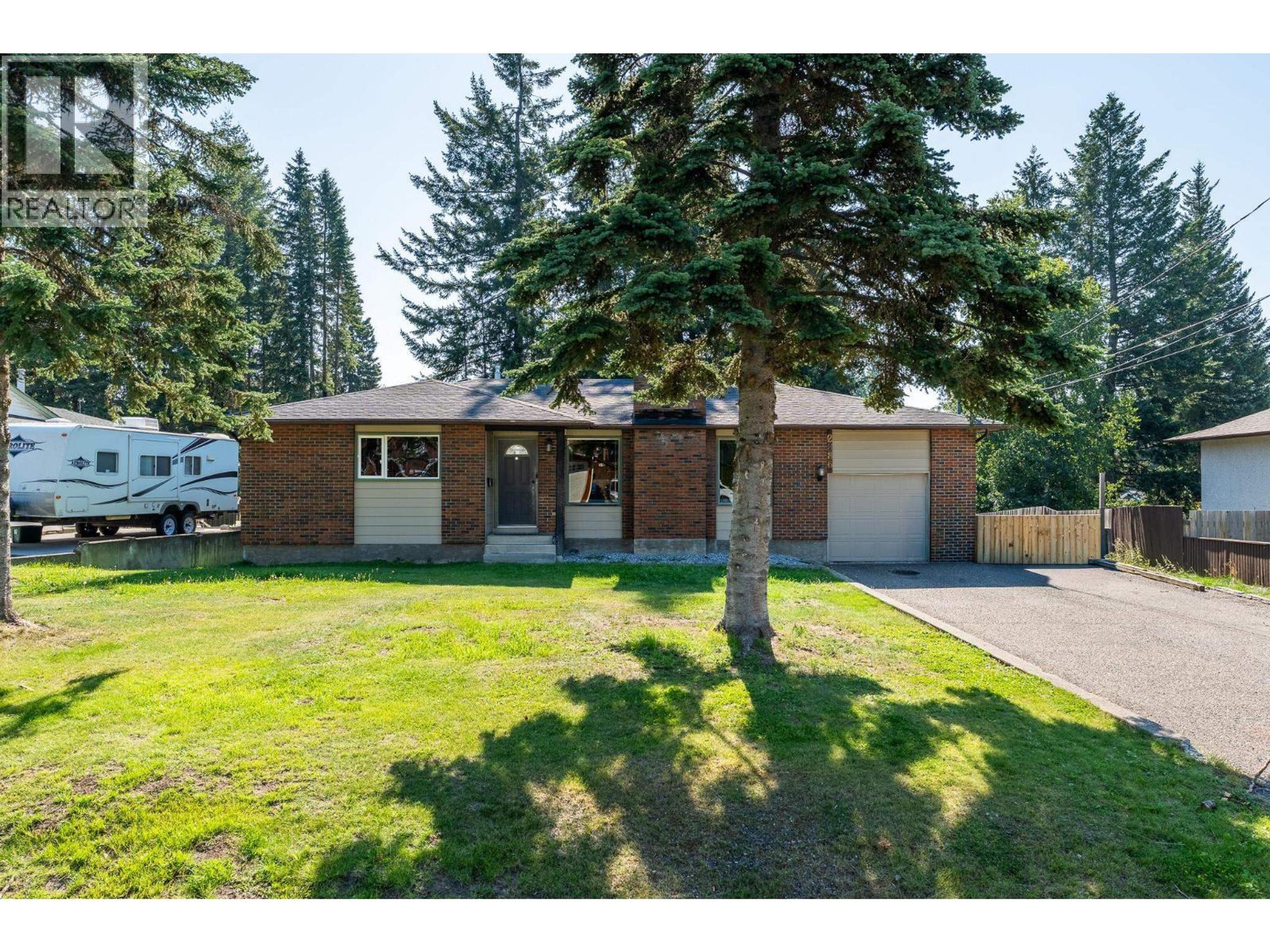 2886 LANGLEY CRESCENT - Image 1