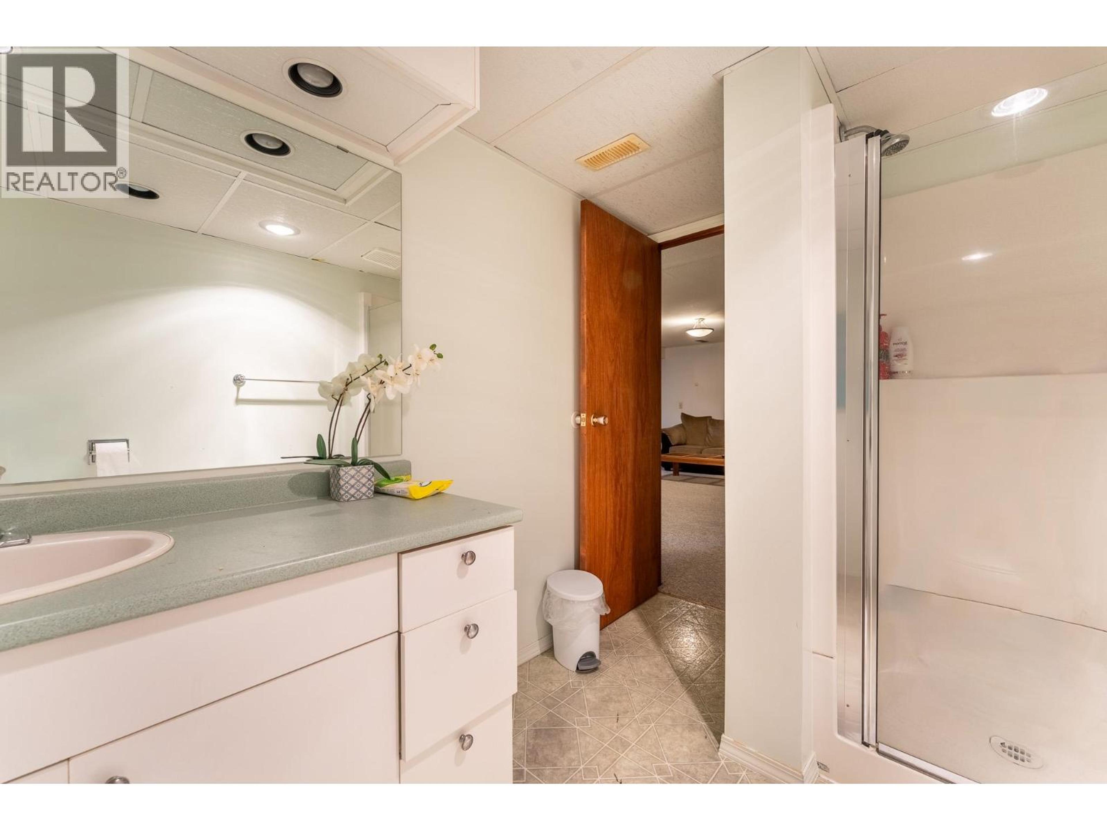 2886 LANGLEY CRESCENT - Image 22