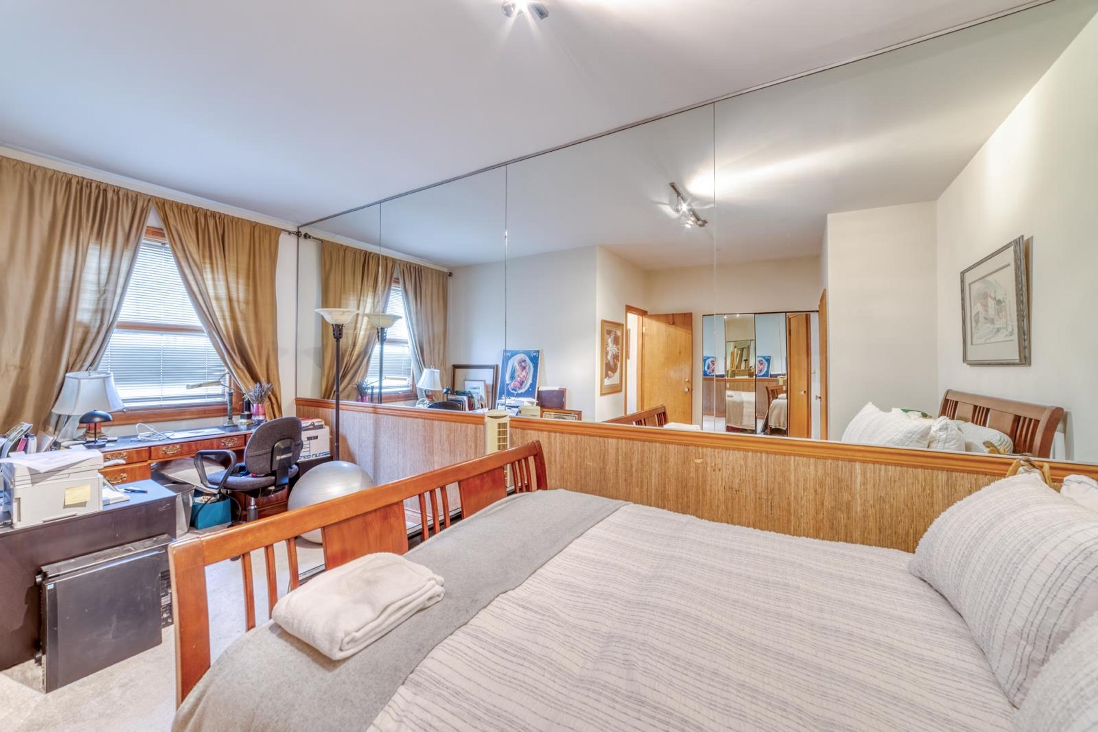 1546 W 12TH AVENUE - Image 11