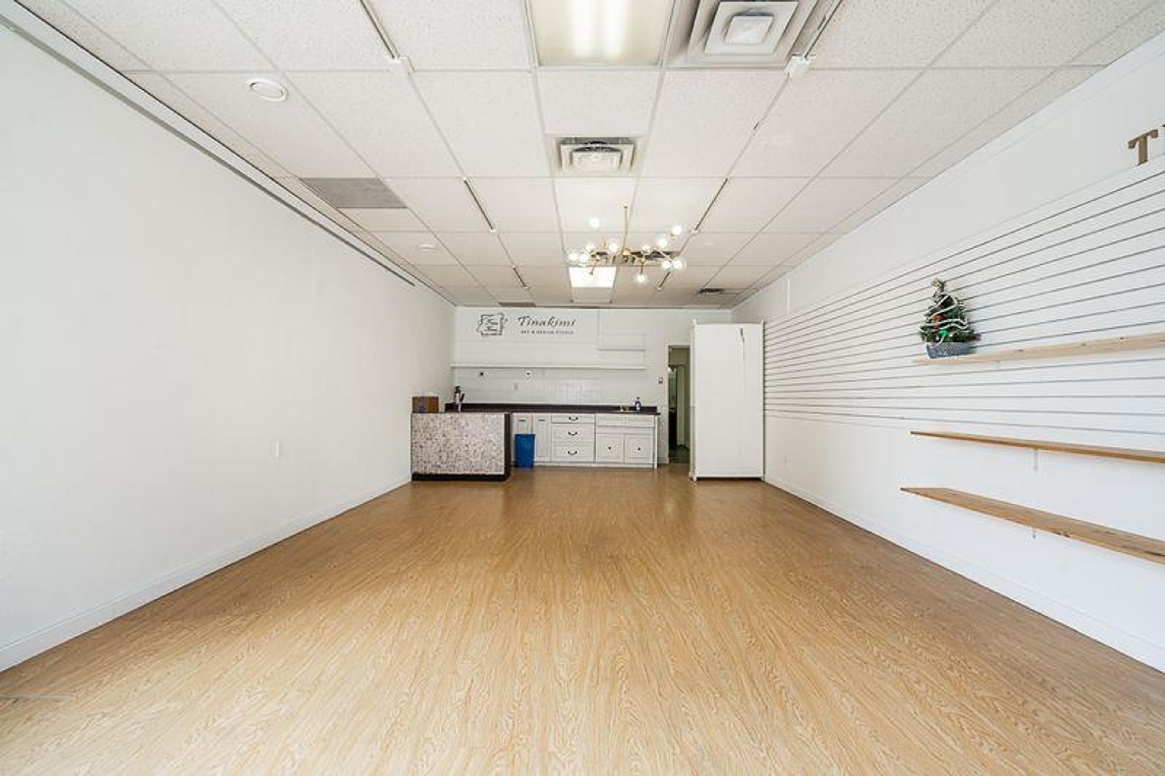 3947 KNIGHT STREET - Image 27