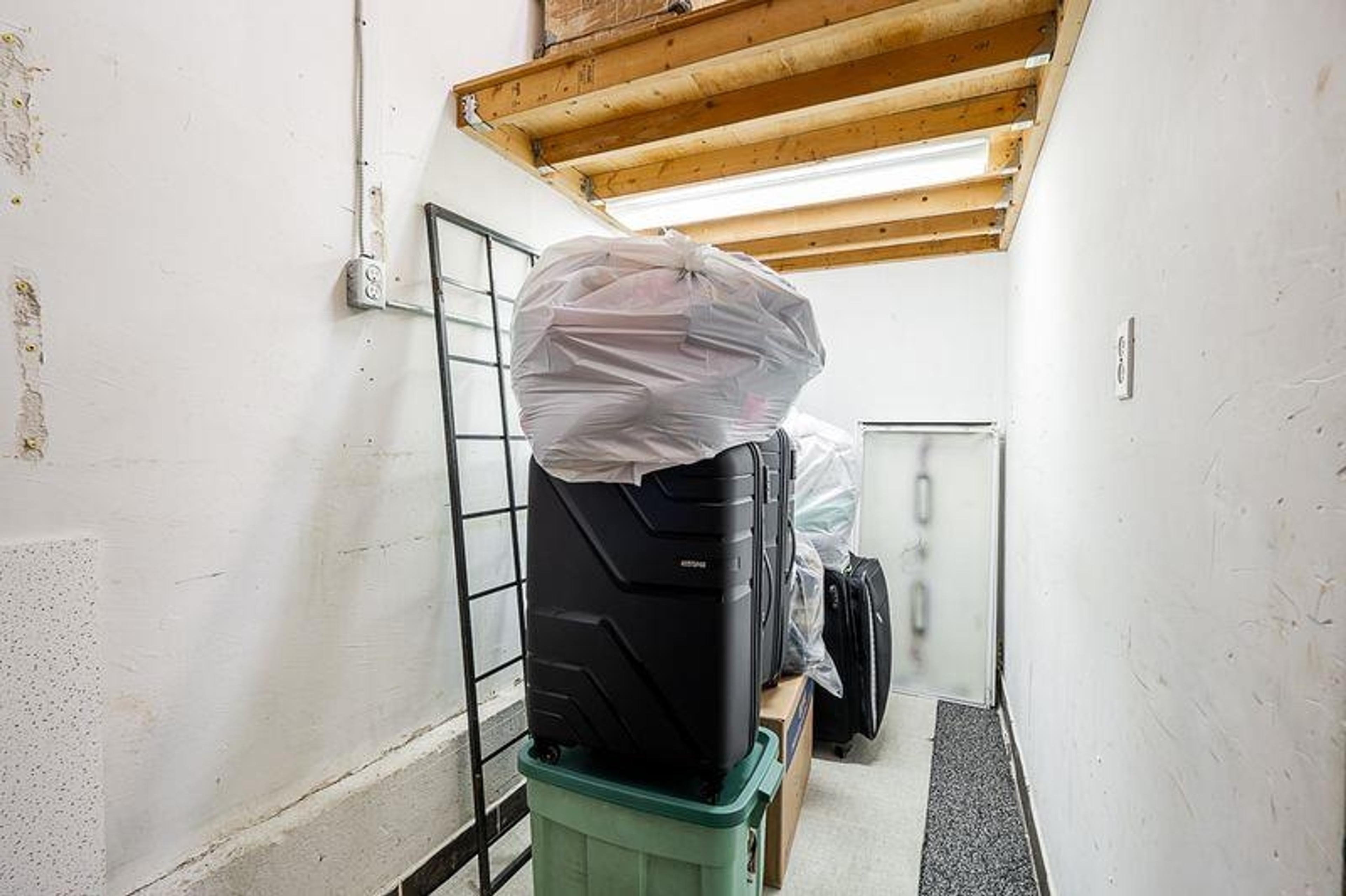 3947 KNIGHT STREET - Image 31