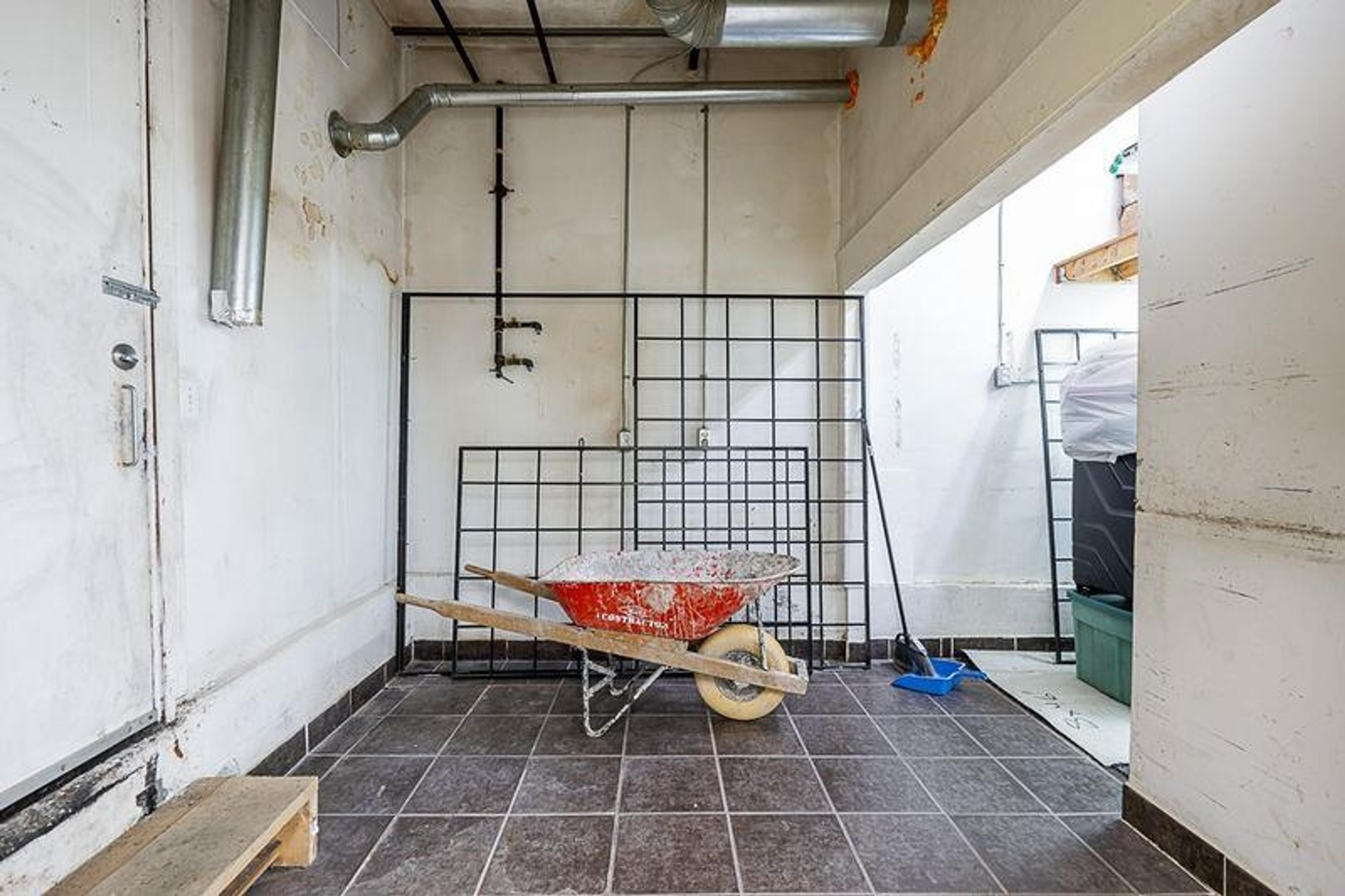 3947 KNIGHT STREET - Image 32