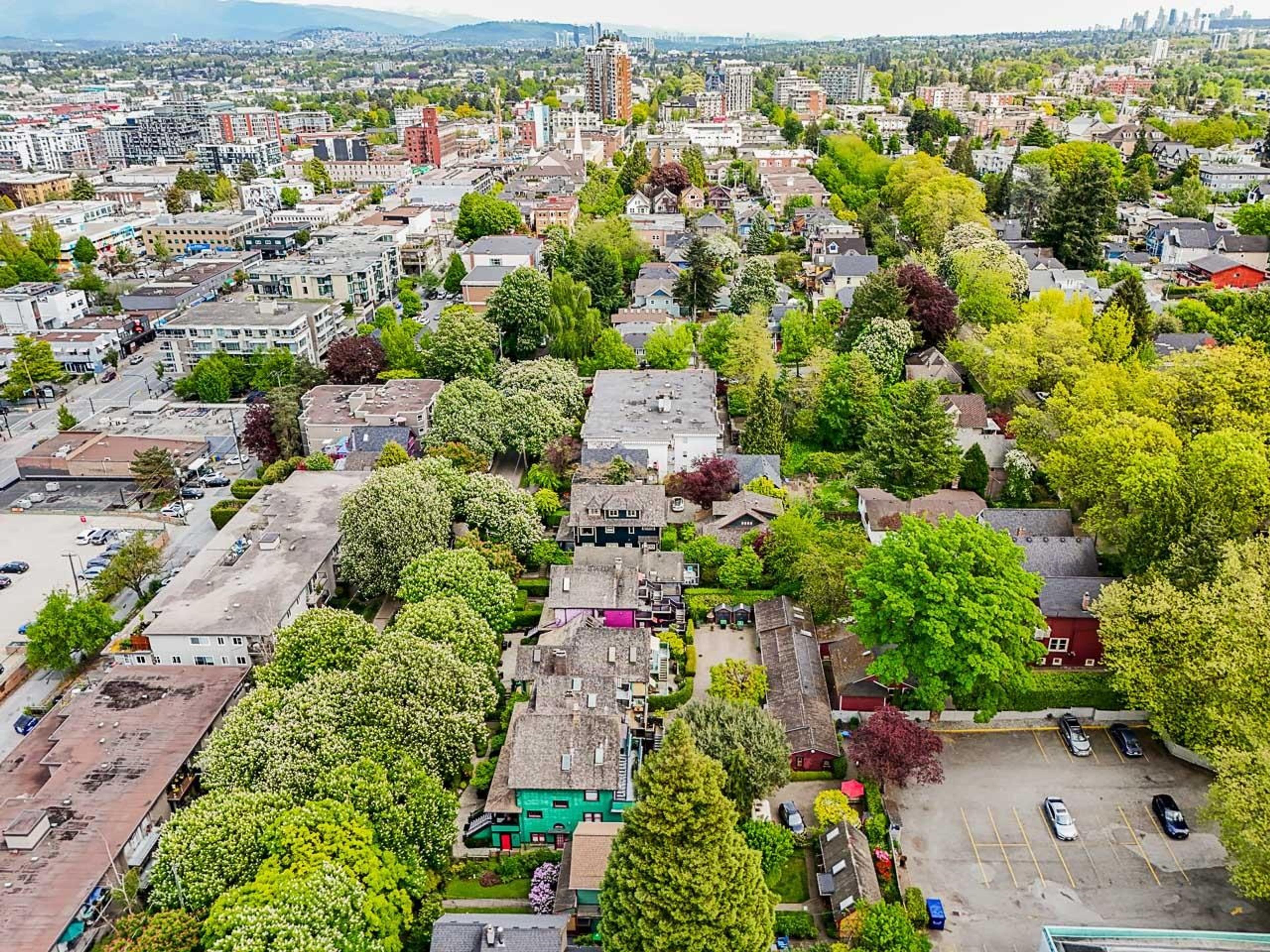 140 W 10TH AVENUE - Image 36