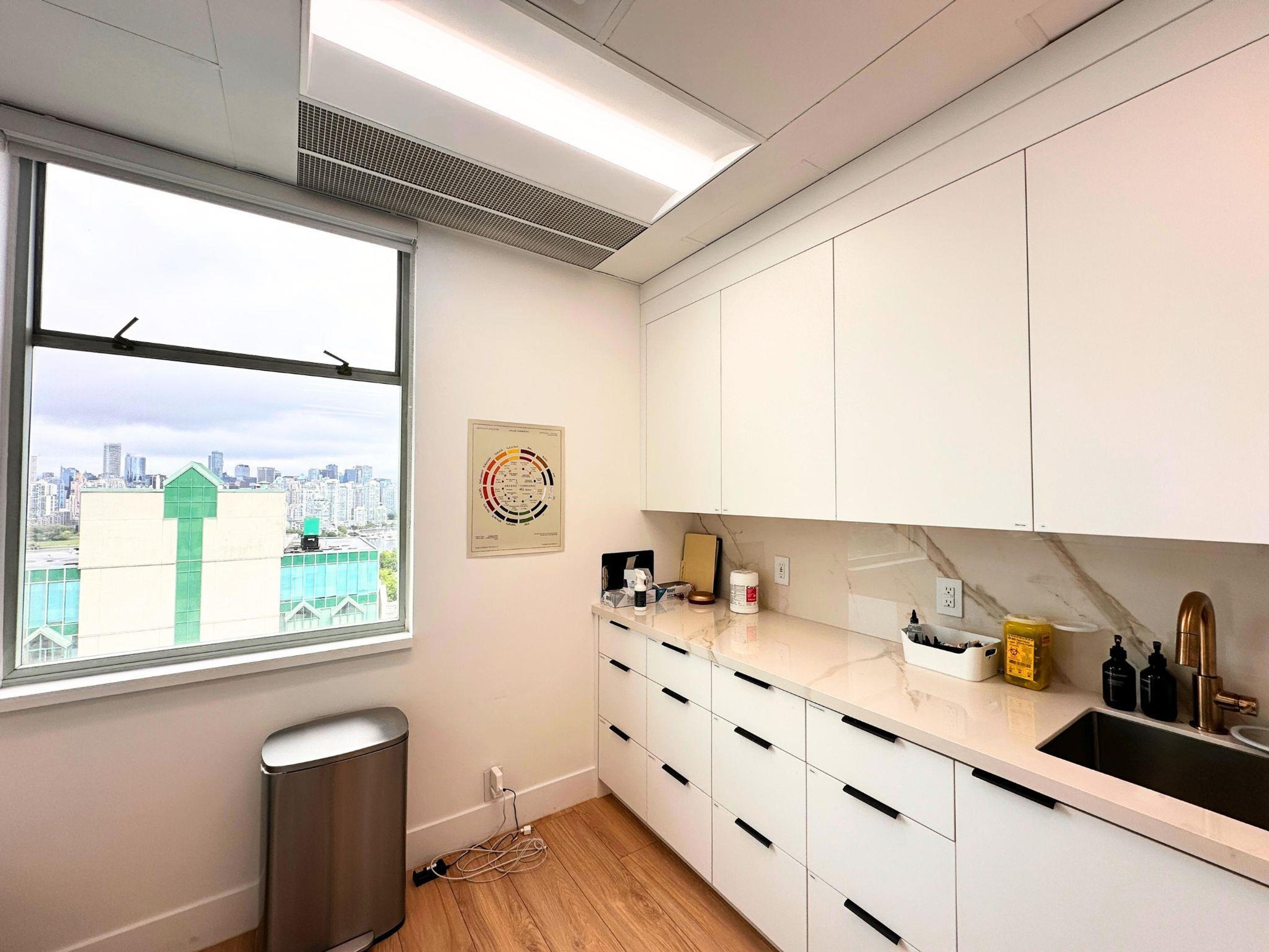 #1407A 750 W BROADWAY - Image 3