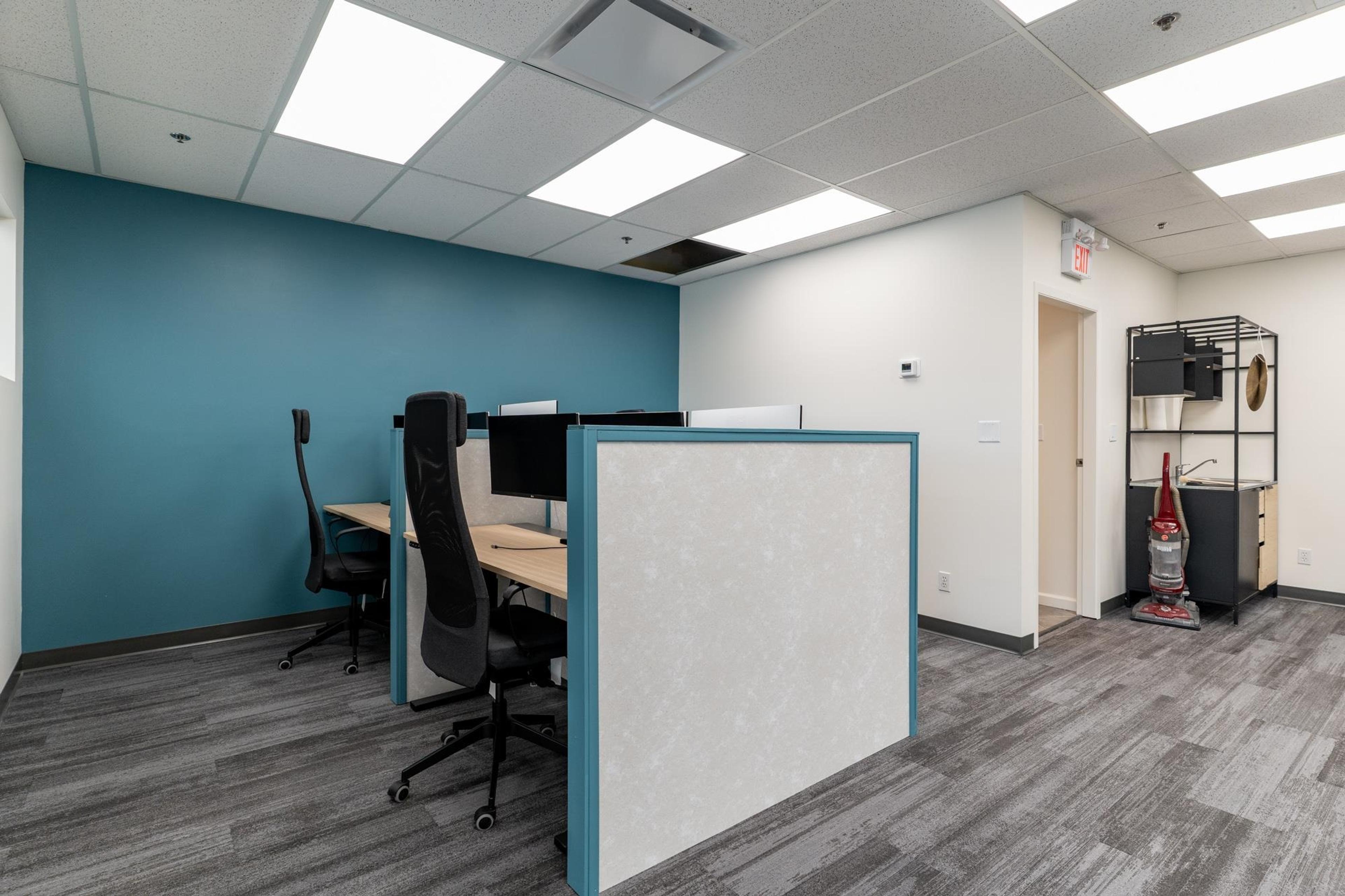 #704 2071 KINGSWAY AVENUE - Image 10