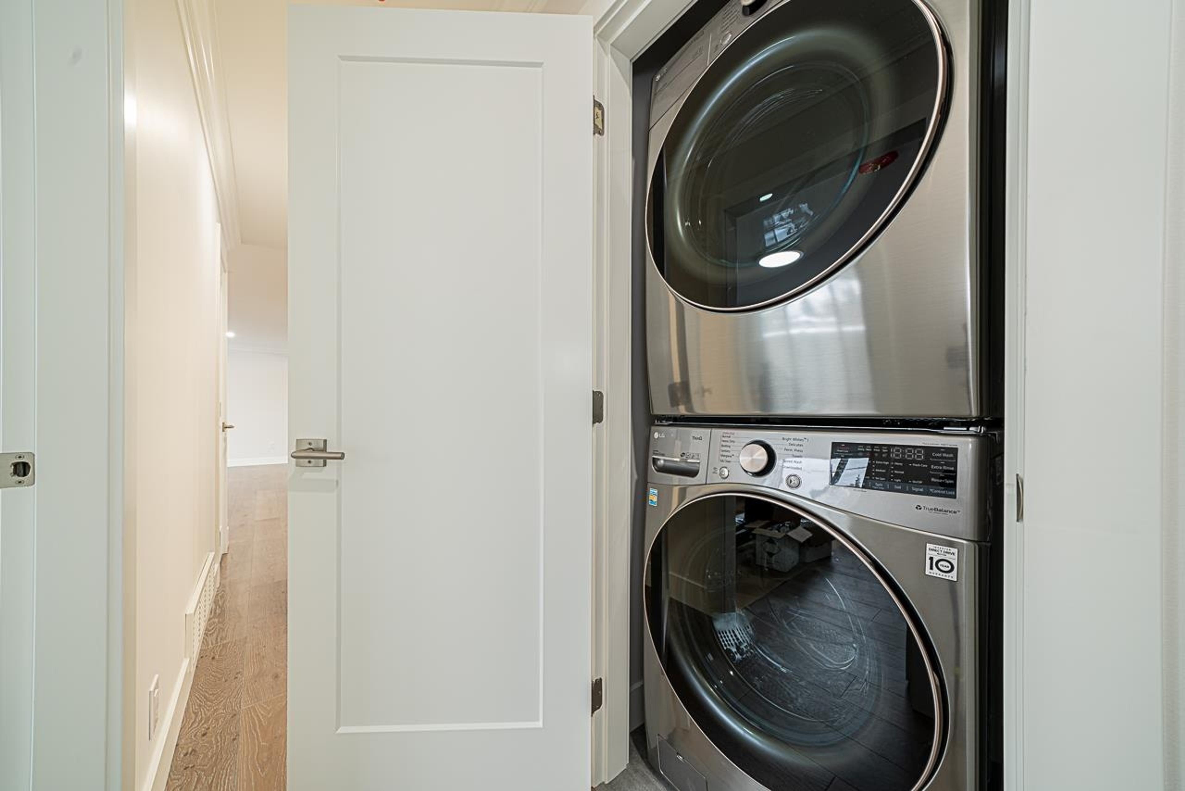 14611 105A AVENUE - Image 11