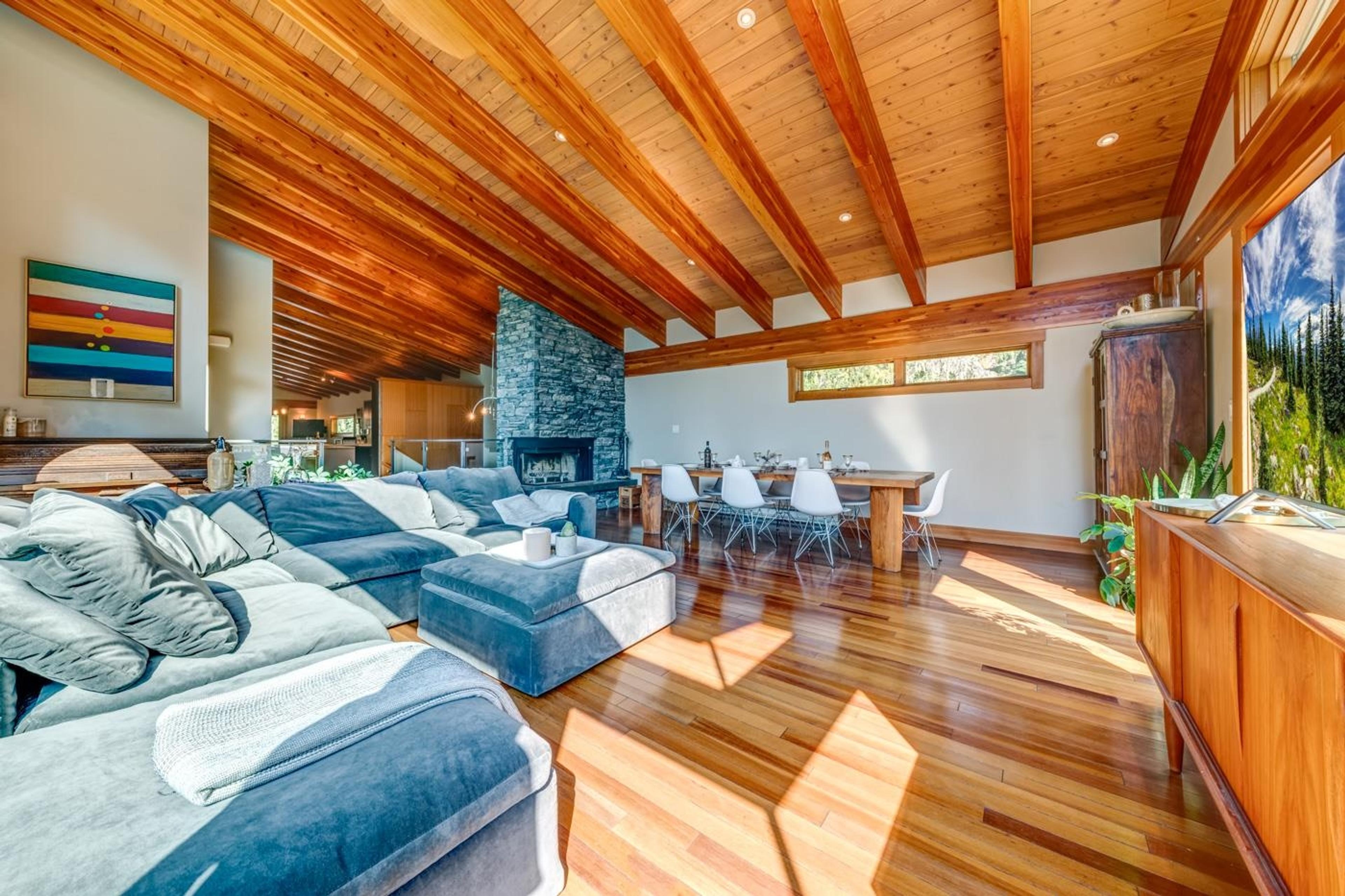 9557 EMERALD DRIVE - Image 6
