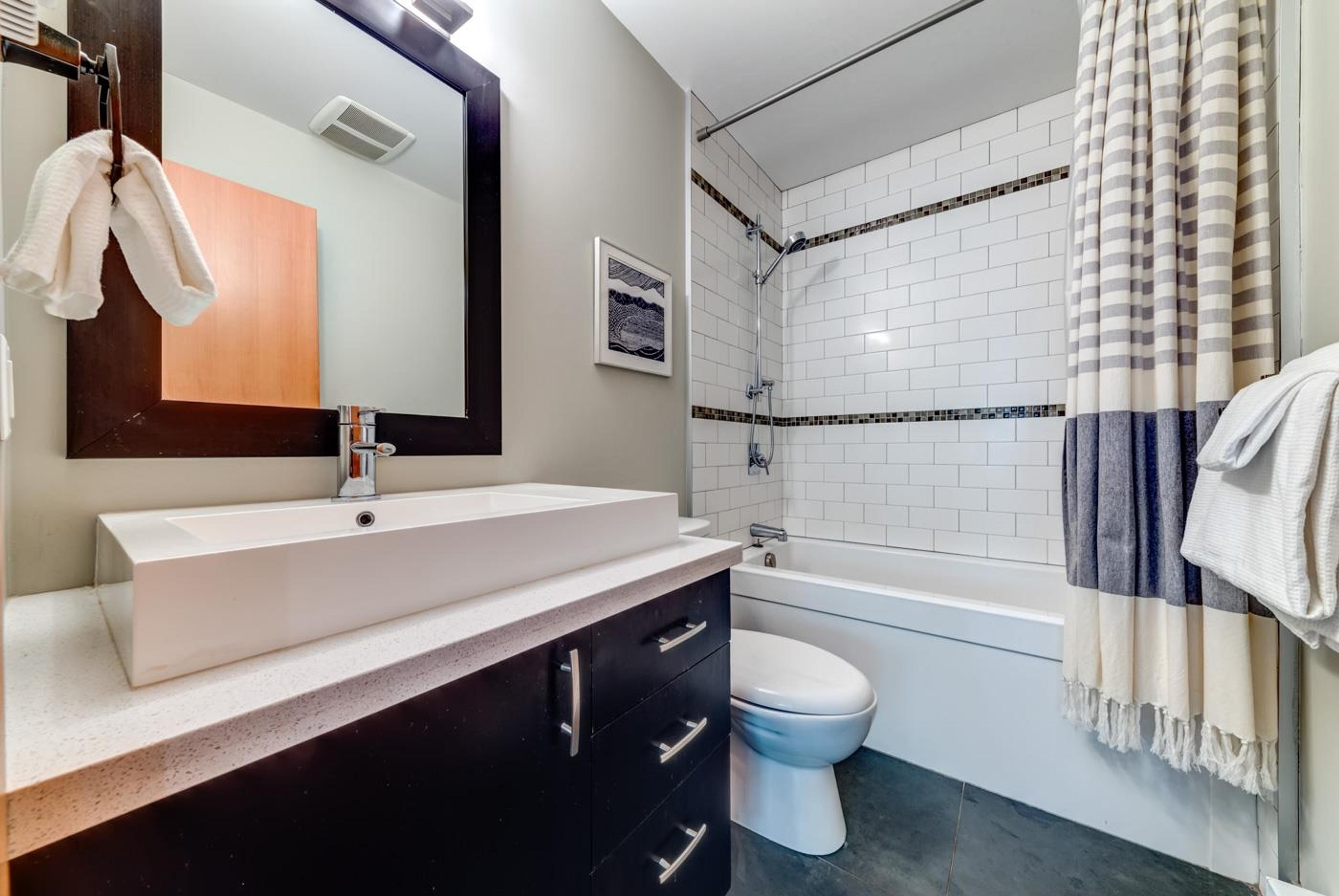 9557 EMERALD DRIVE - Image 15