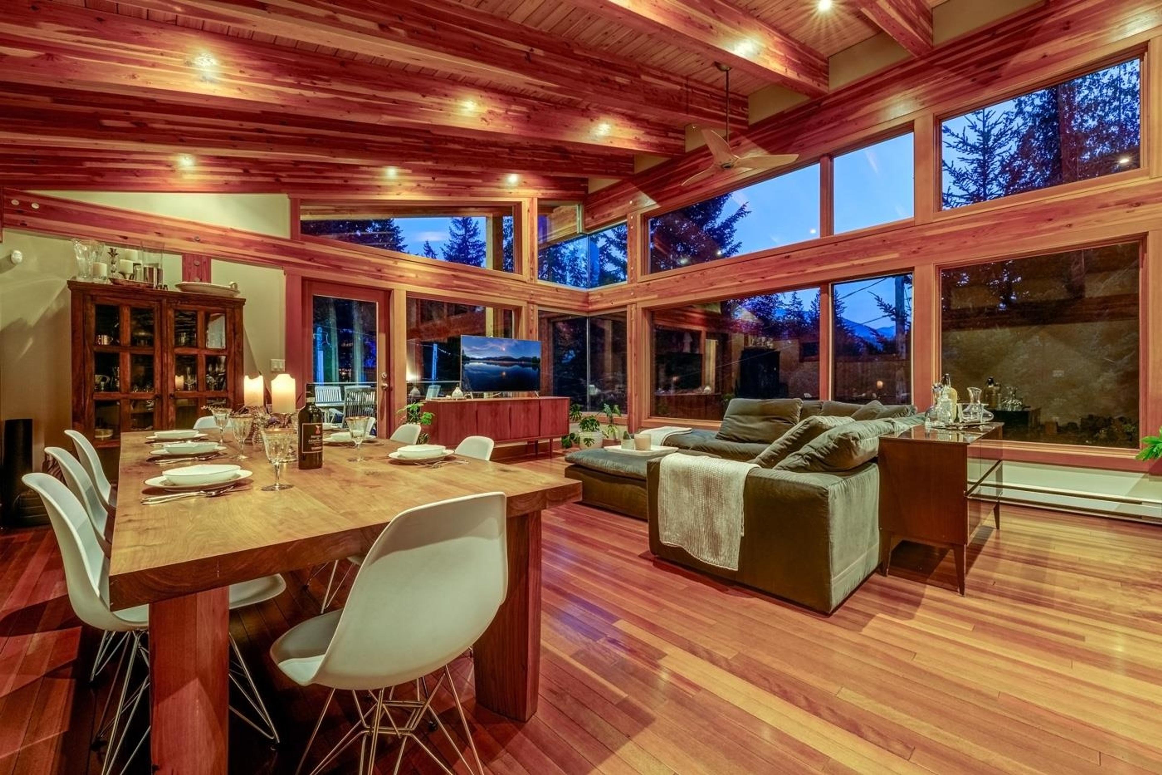9557 EMERALD DRIVE - Image 29