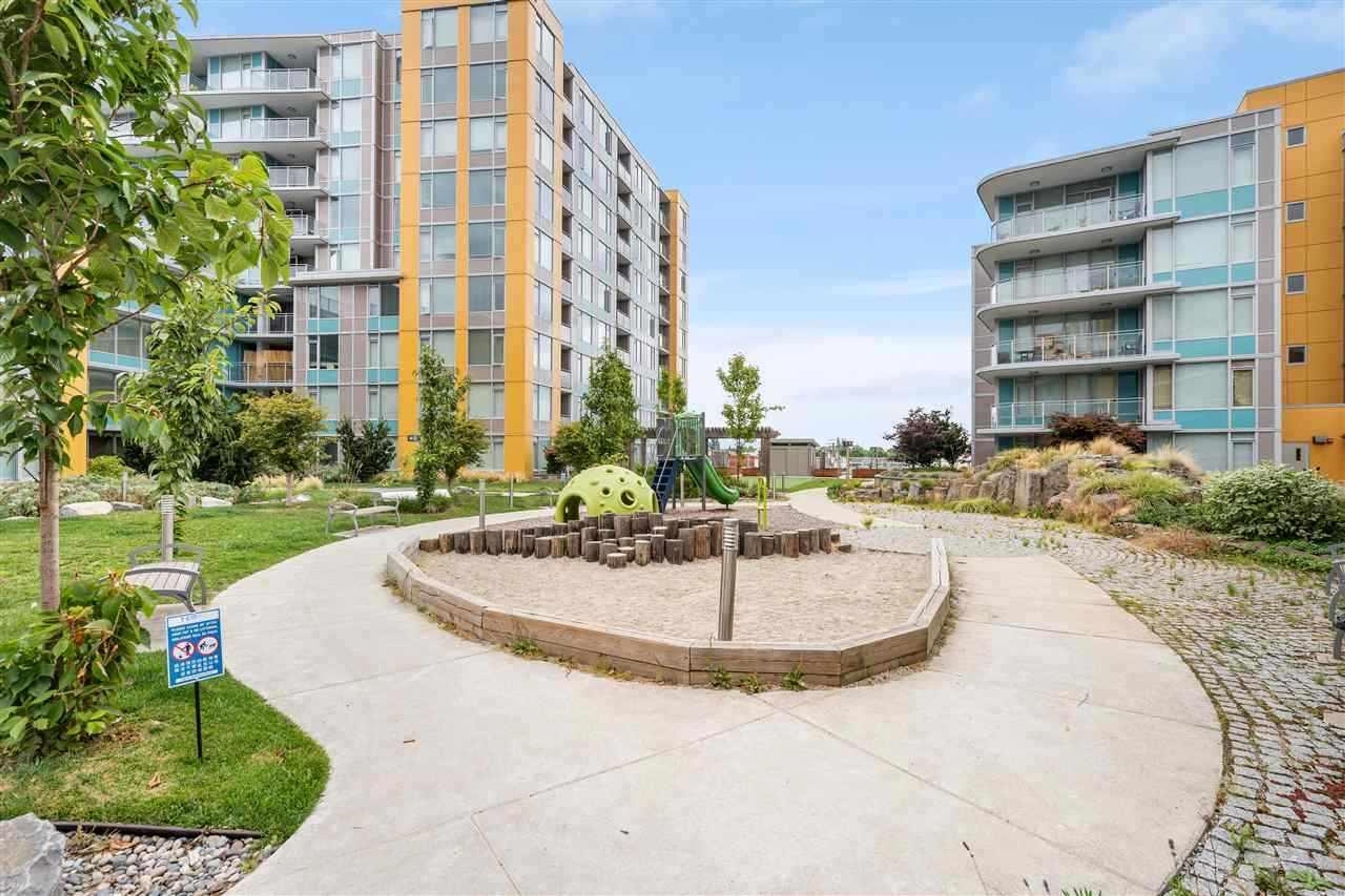 #611 7688 ALDERBRIDGE WAY - Image 2