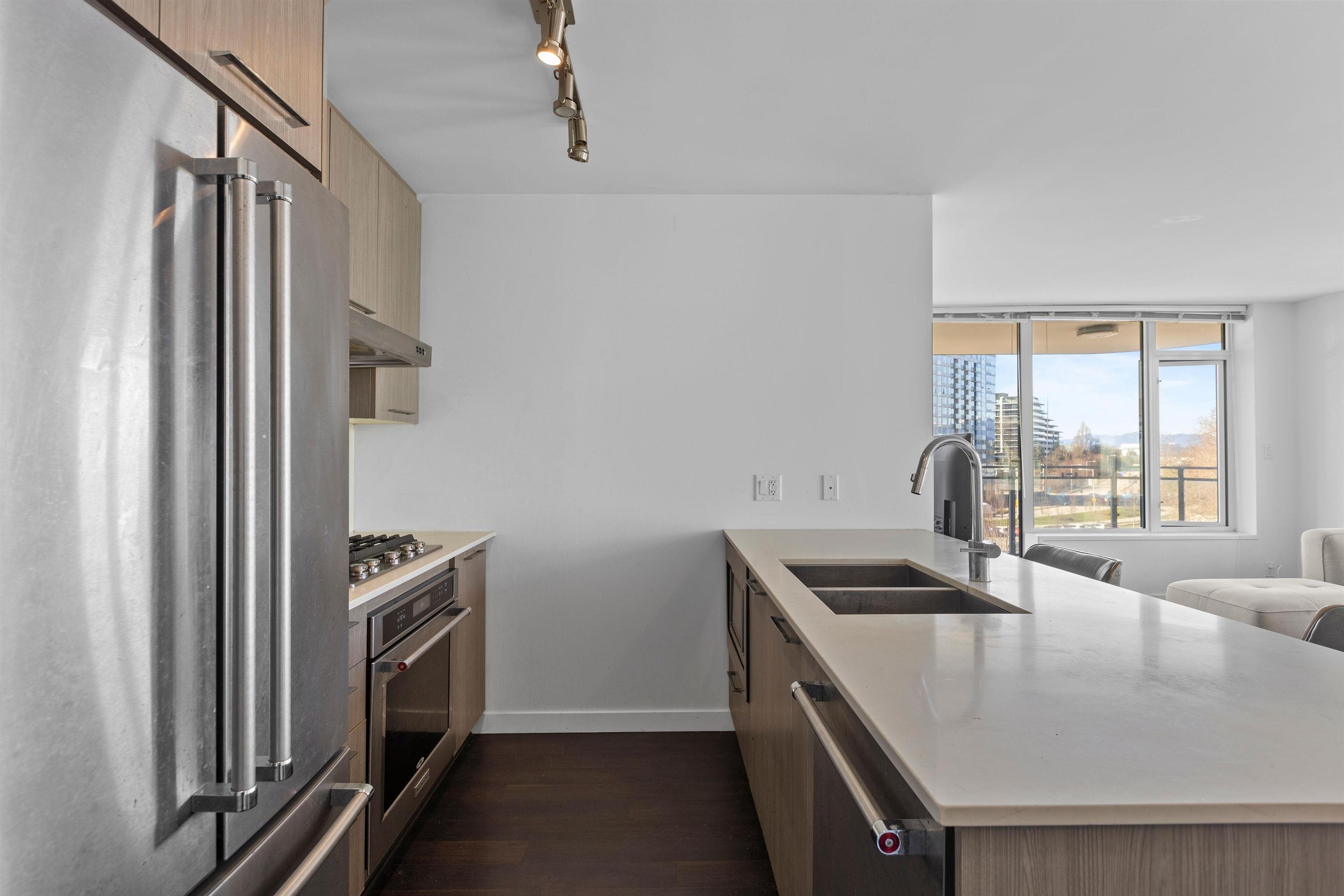 #611 7688 ALDERBRIDGE WAY - Image 17