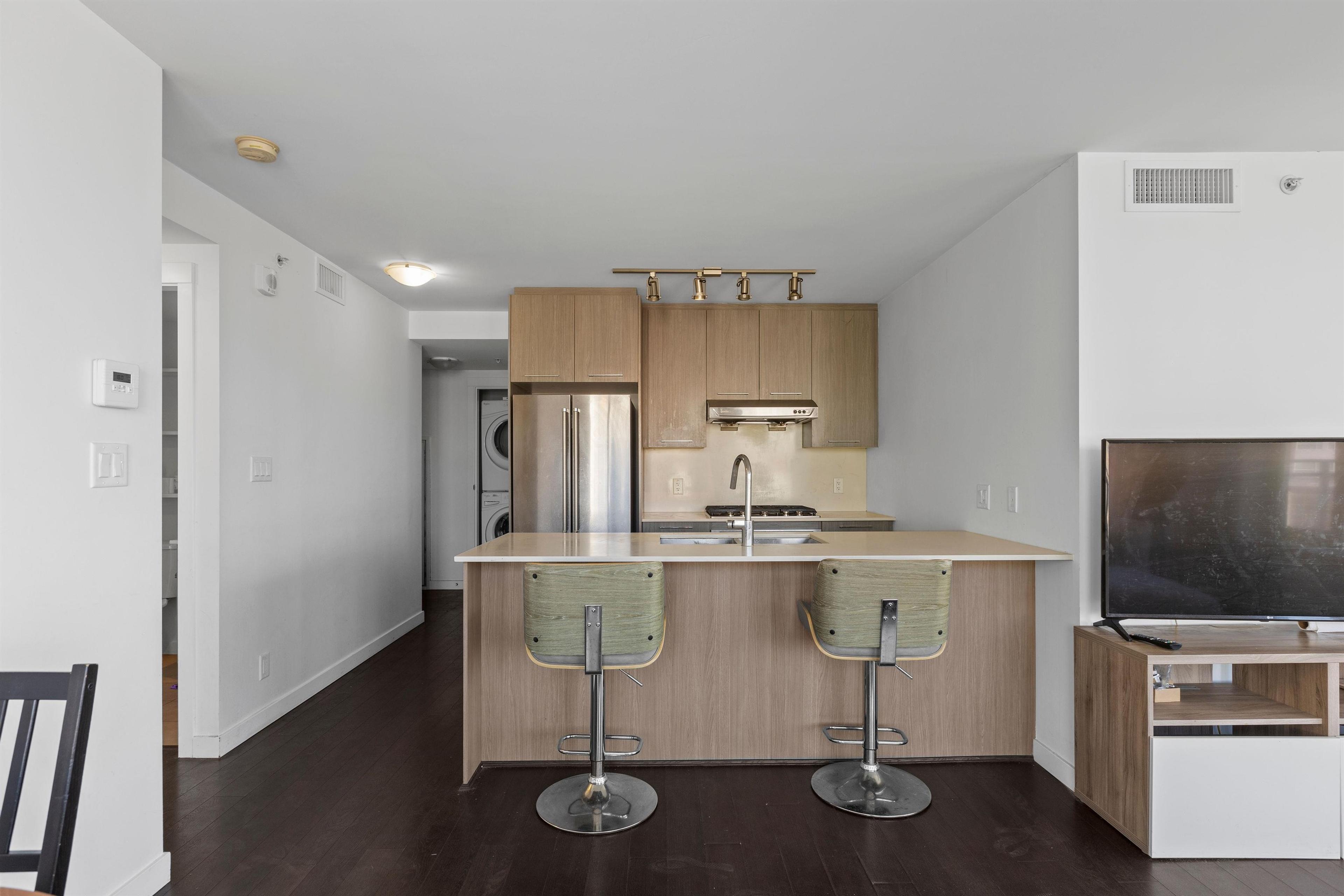 #611 7688 ALDERBRIDGE WAY - Image 16