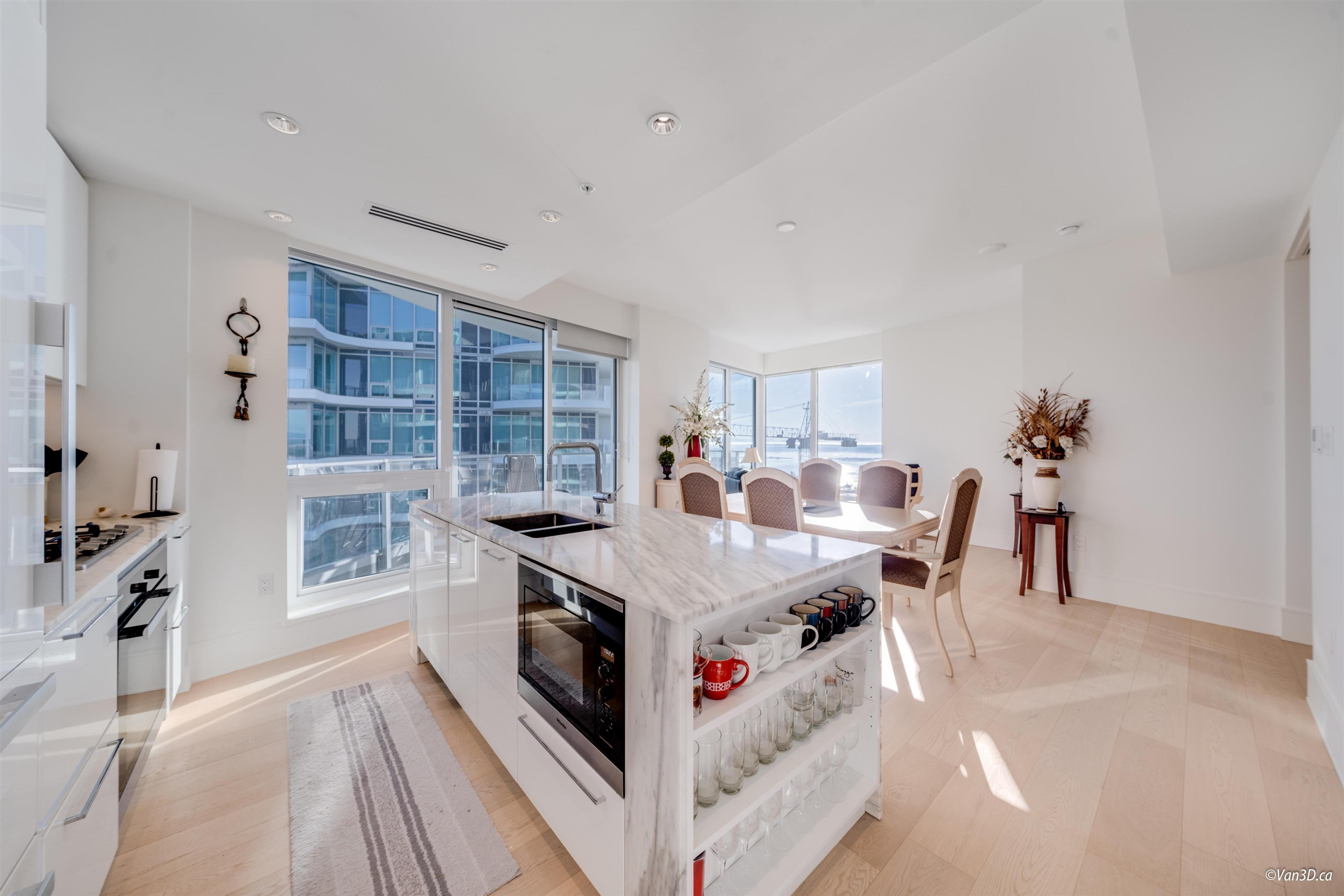 #2203 1500 MARTIN STREET - Image 9