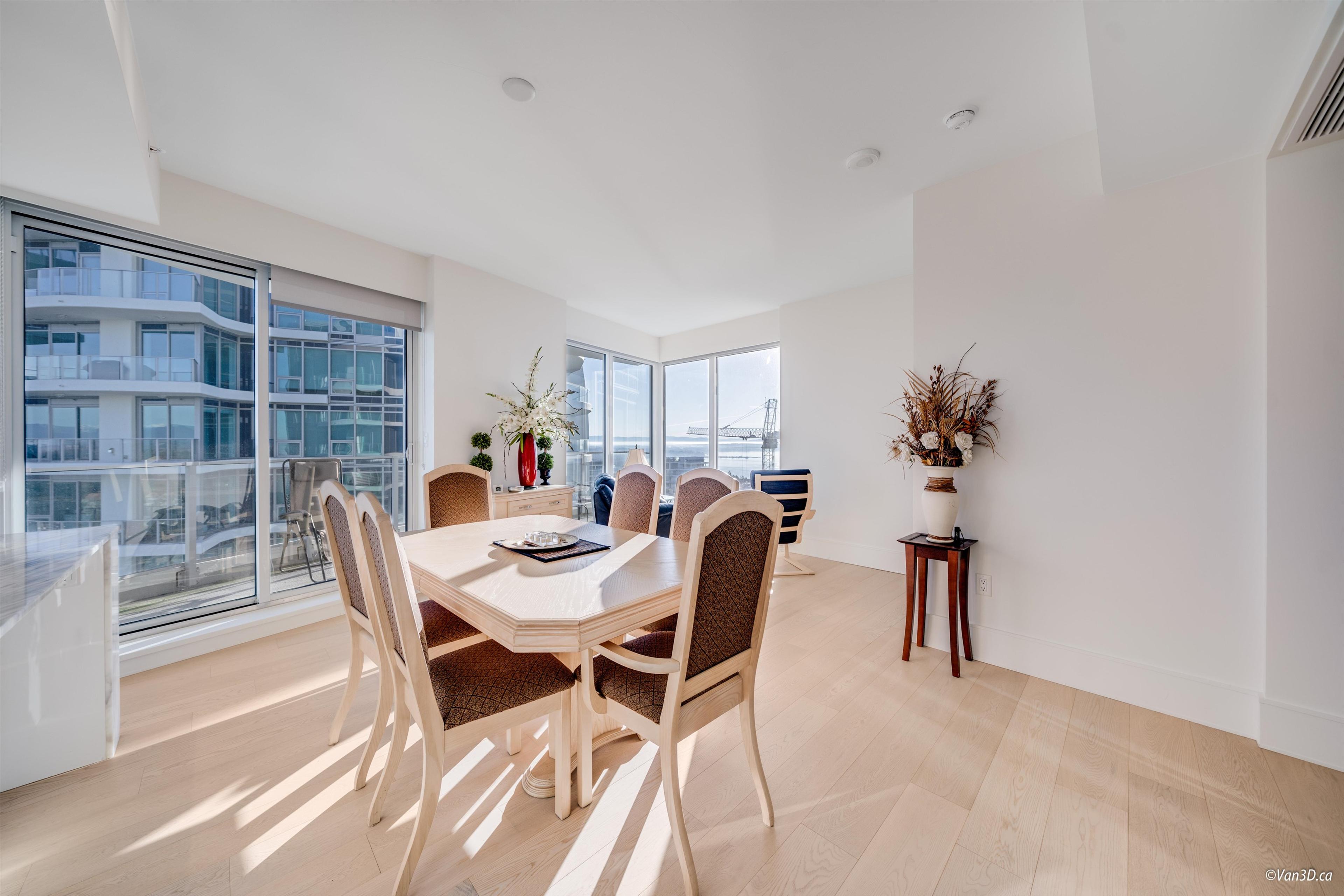 #2203 1500 MARTIN STREET - Image 4