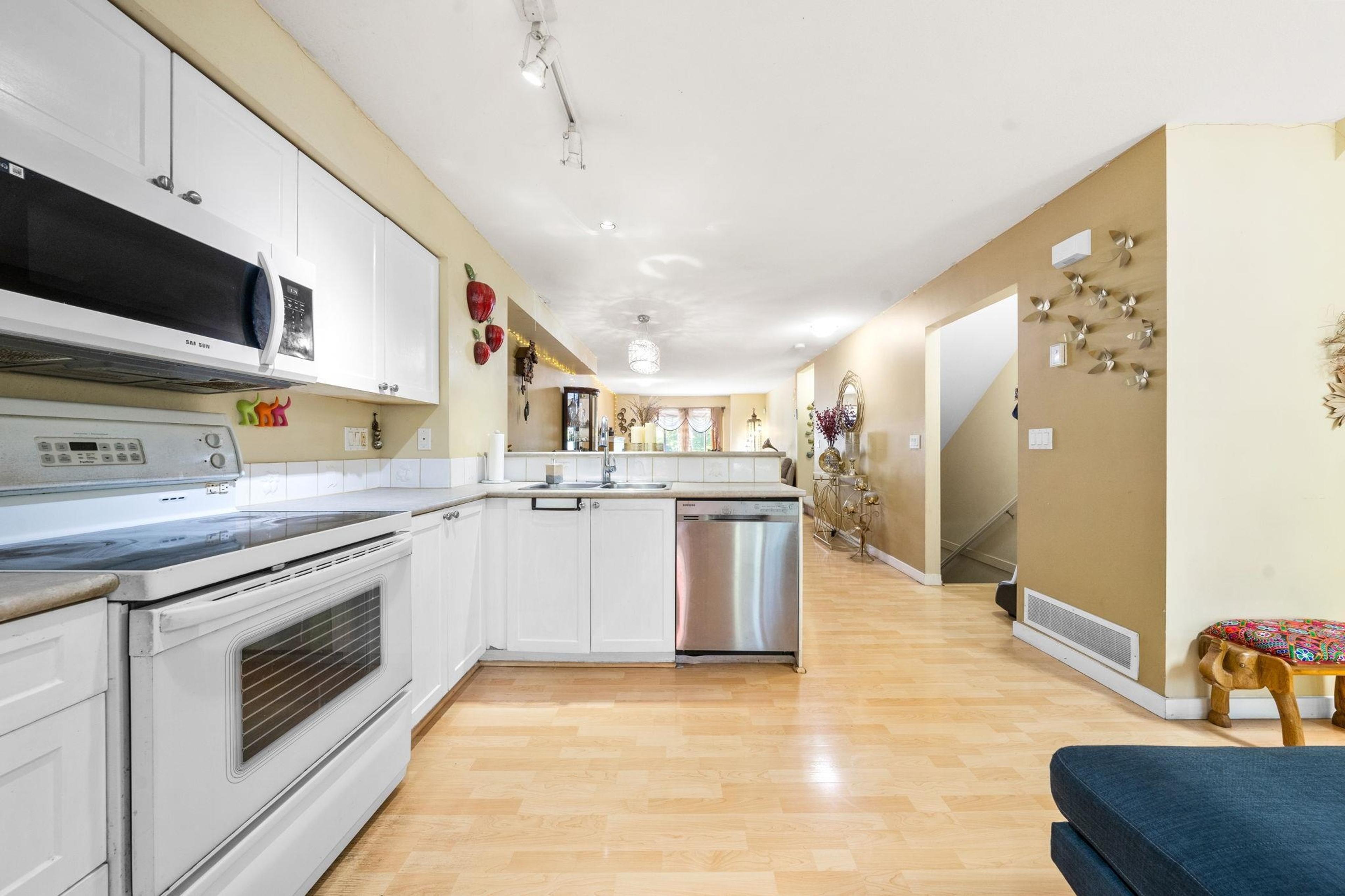 #61 12711 64 AVENUE - Image 14