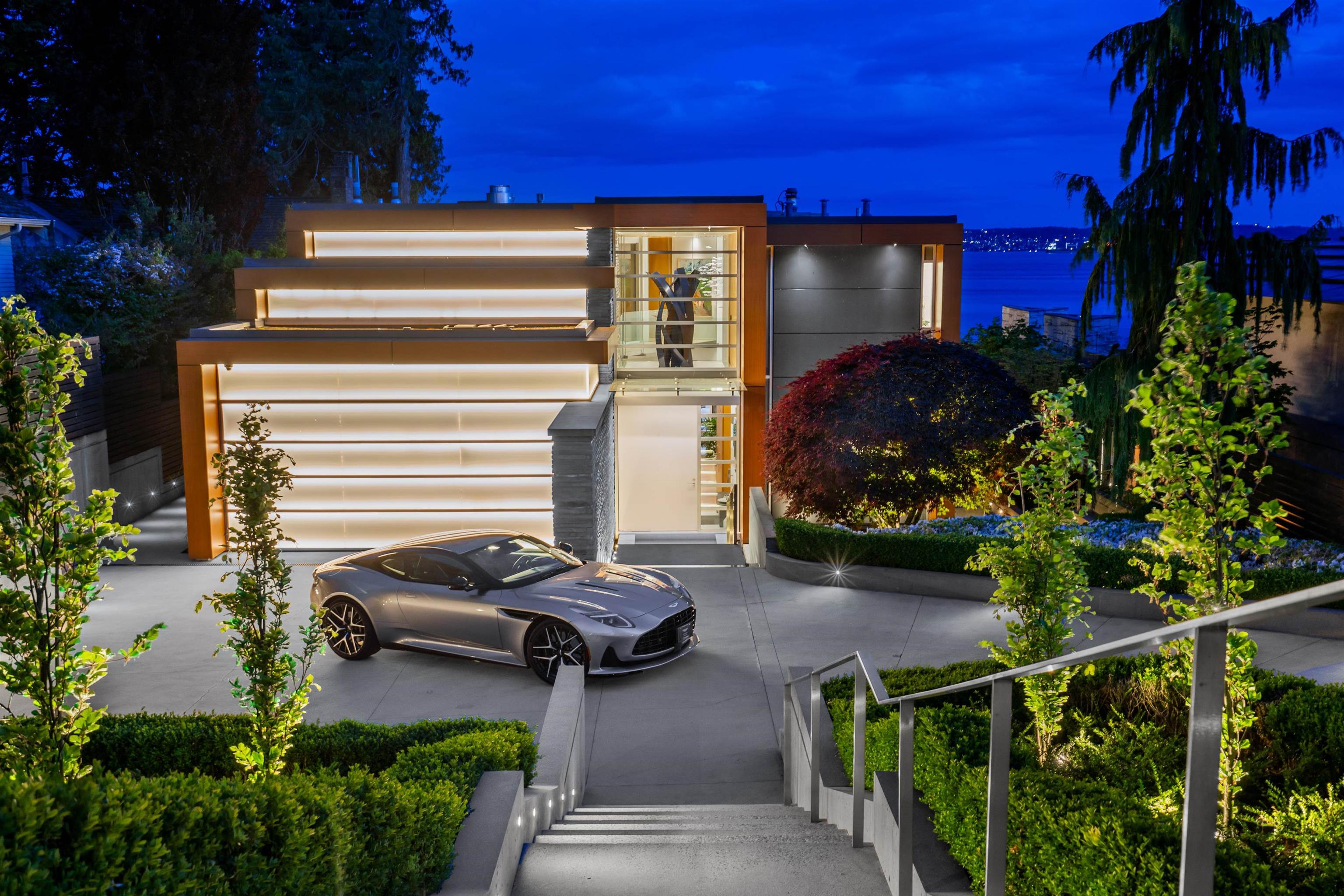 2612 BELLEVUE AVENUE - Image 4