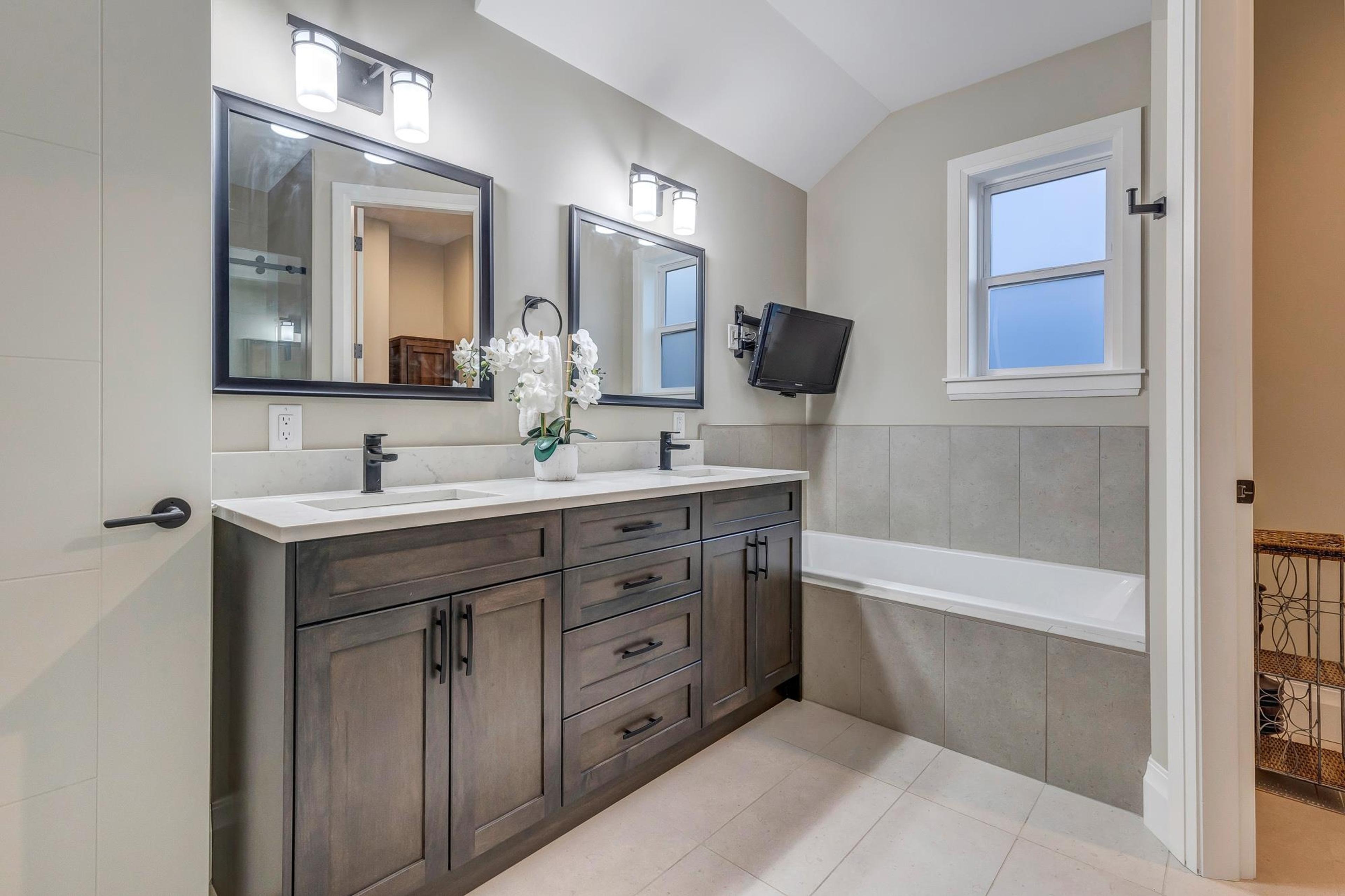 46123 ROY AVENUE - Image 23
