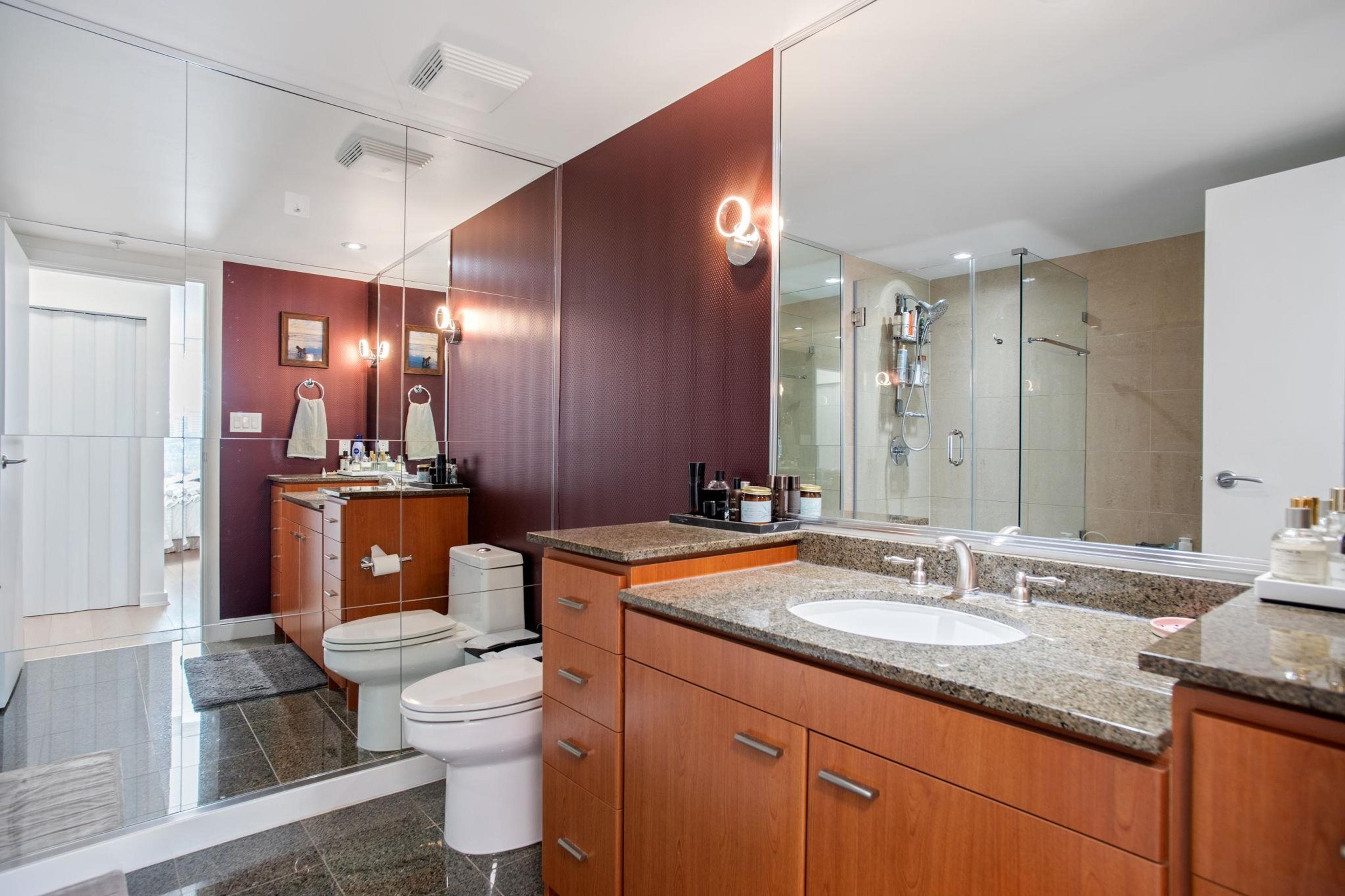 #1005 583 BEACH CRESCENT - Image 22