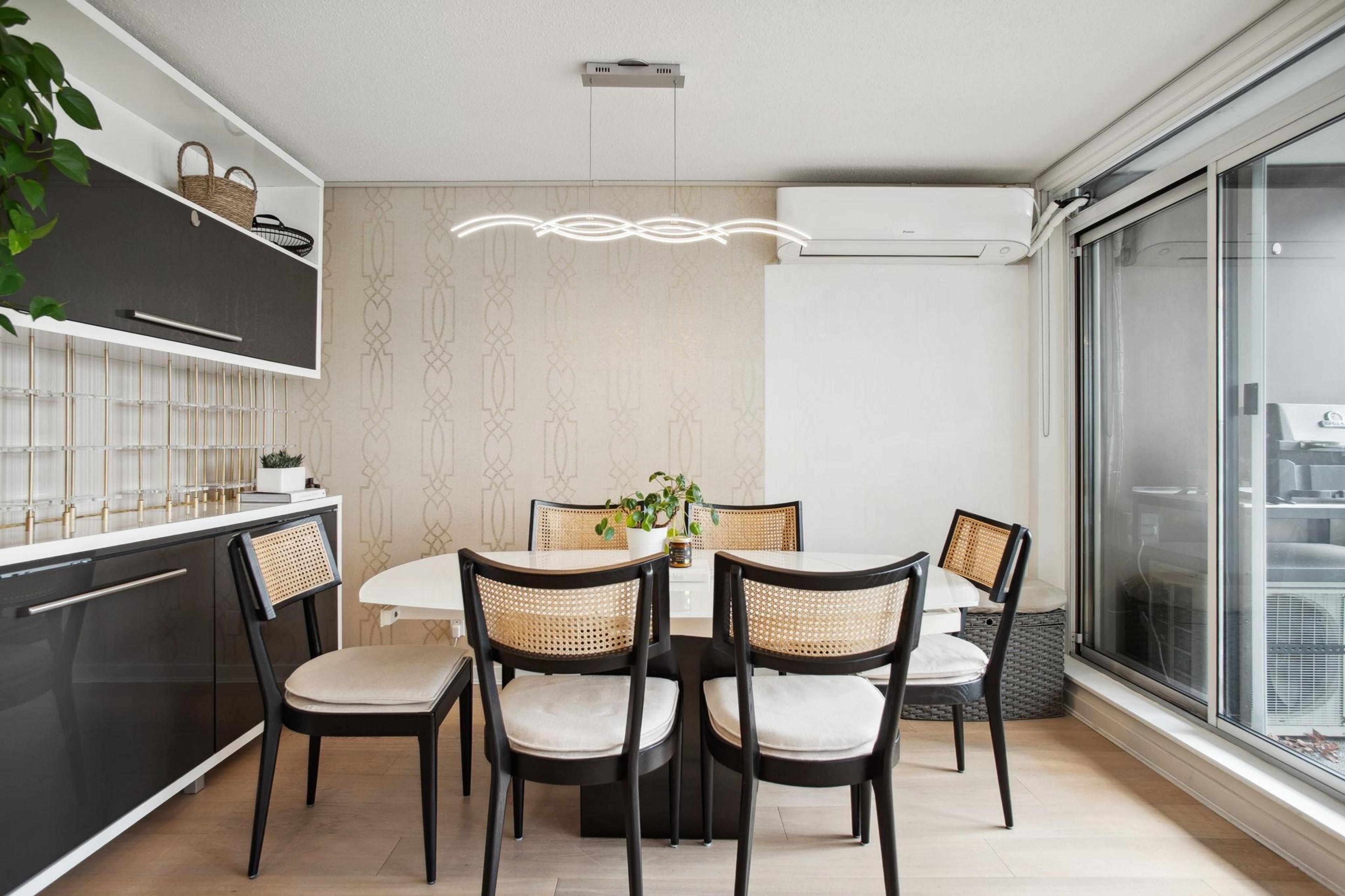 #1005 583 BEACH CRESCENT - Image 9