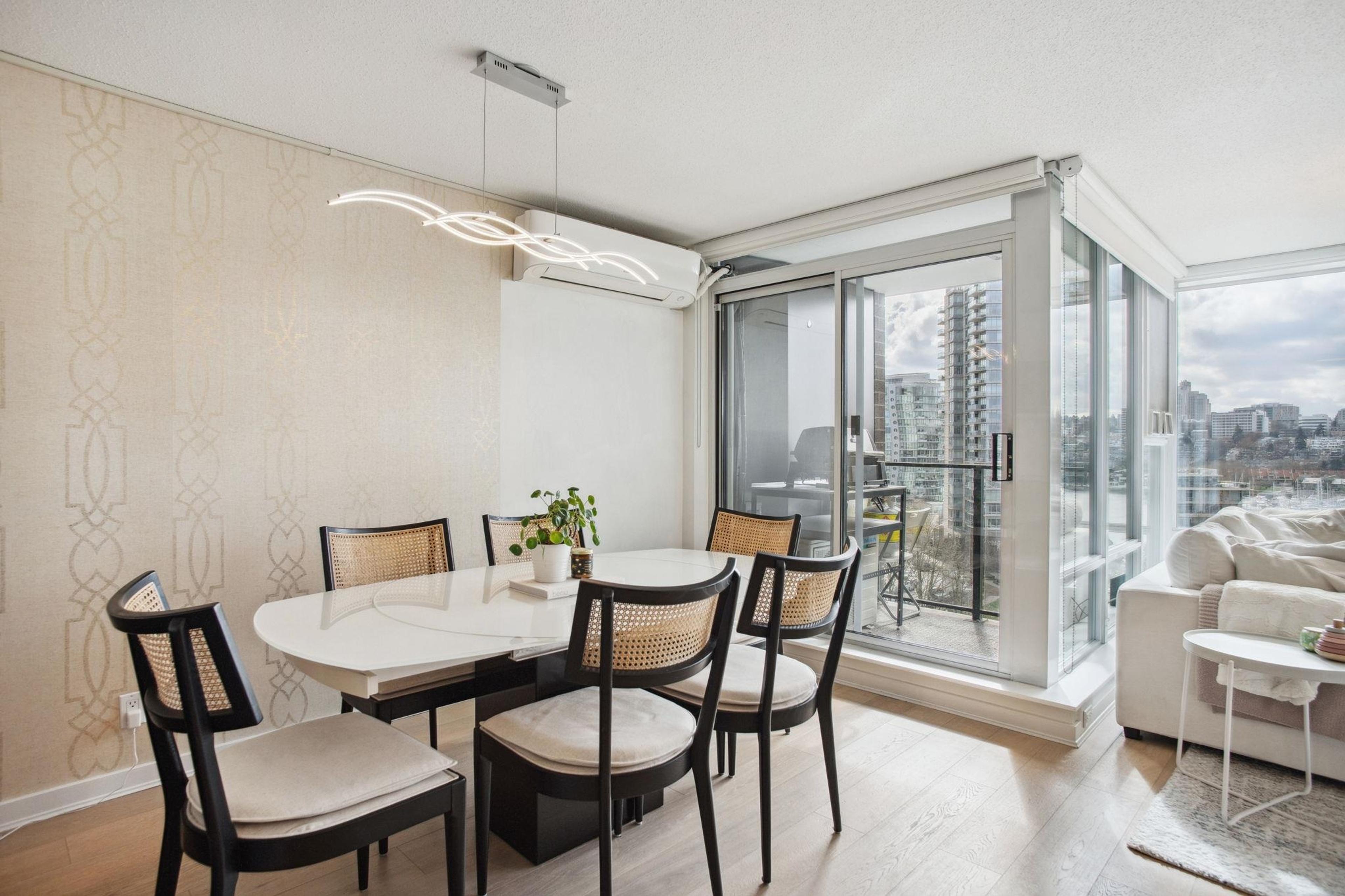 #1005 583 BEACH CRESCENT - Image 10