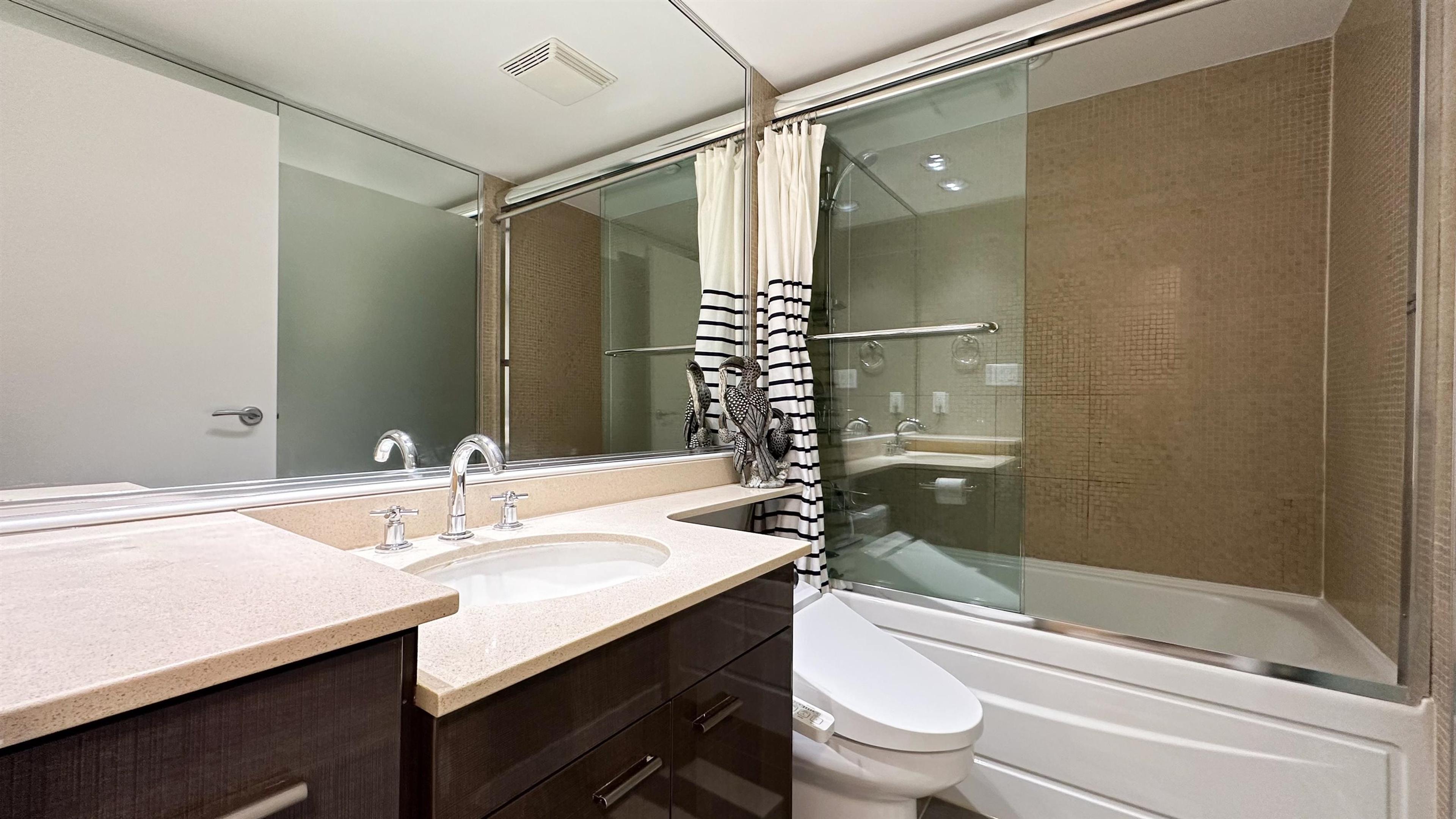 #1005 583 BEACH CRESCENT - Image 25