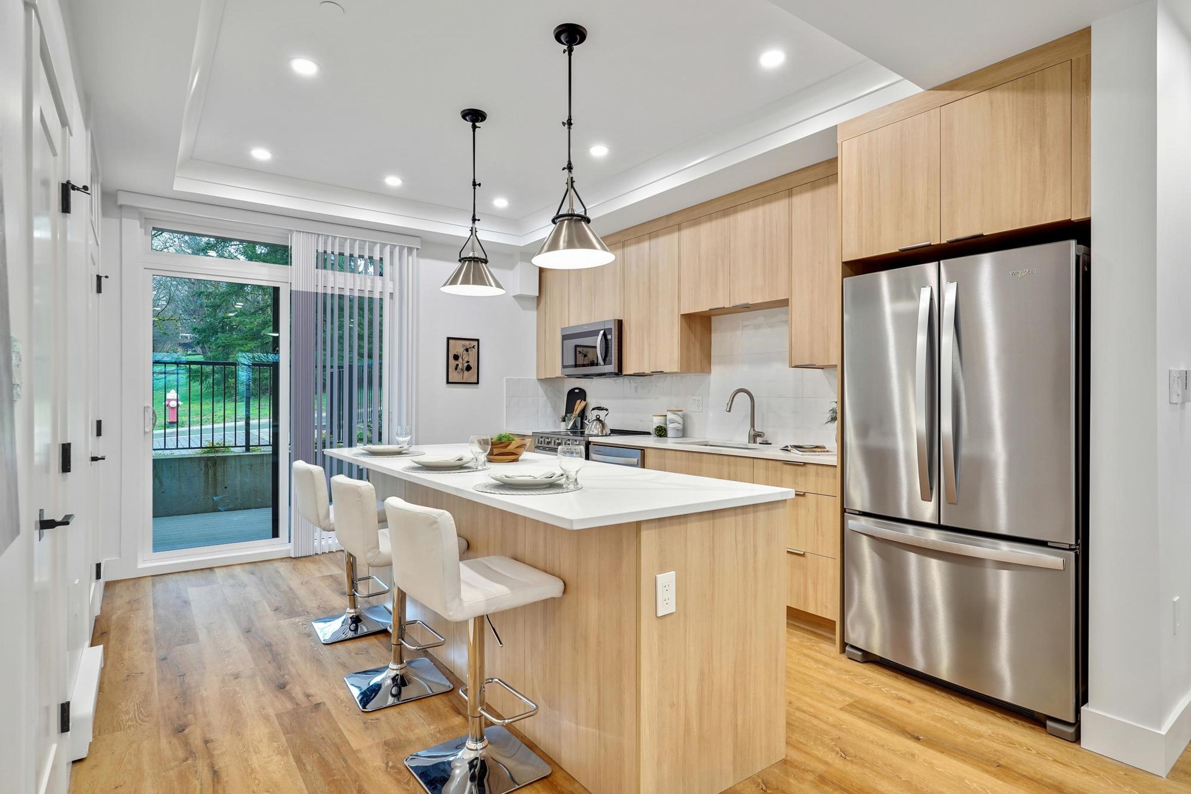 45 E EIGHTH AVENUE - Image 2
