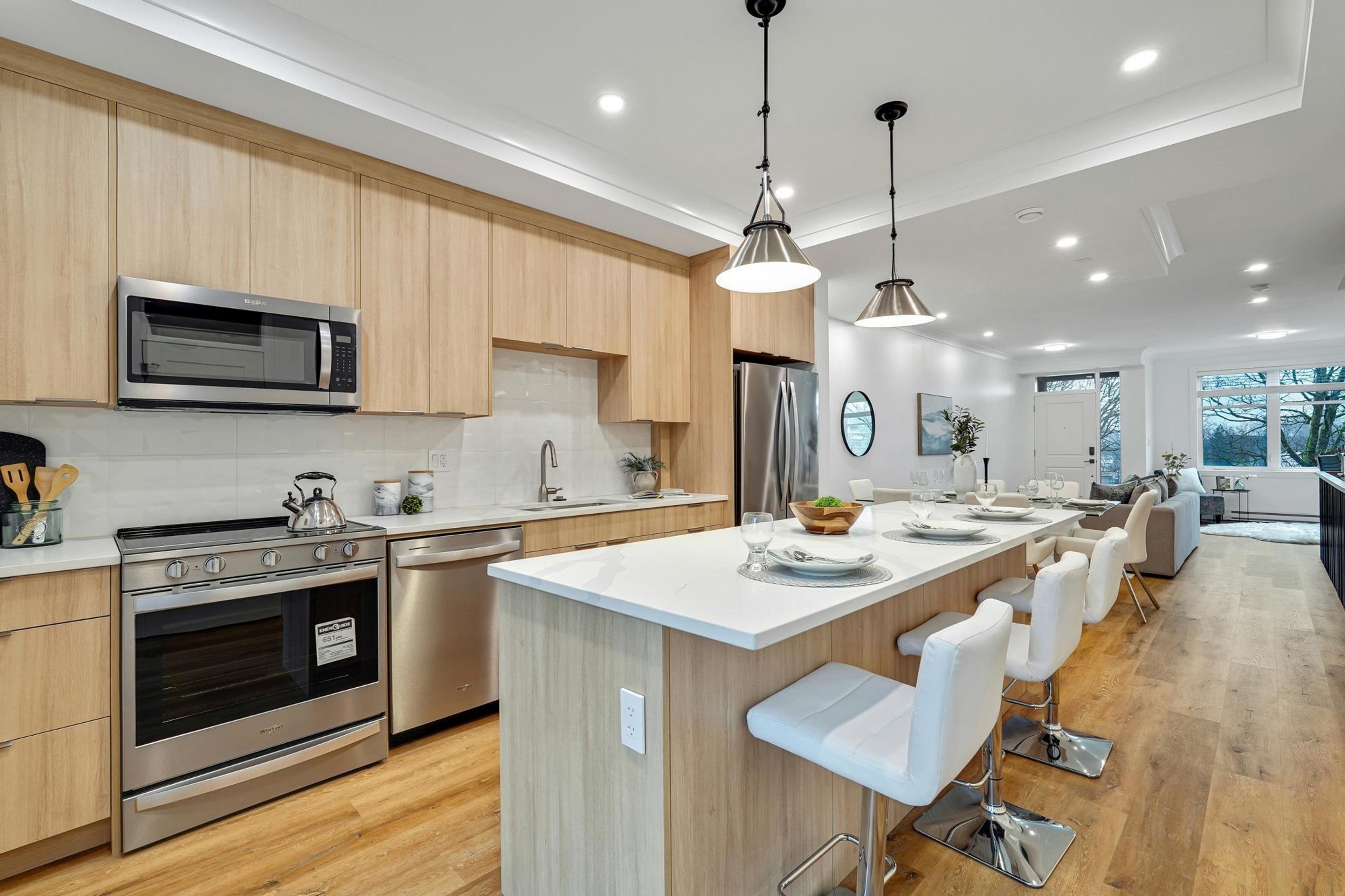45 E EIGHTH AVENUE - Image 1