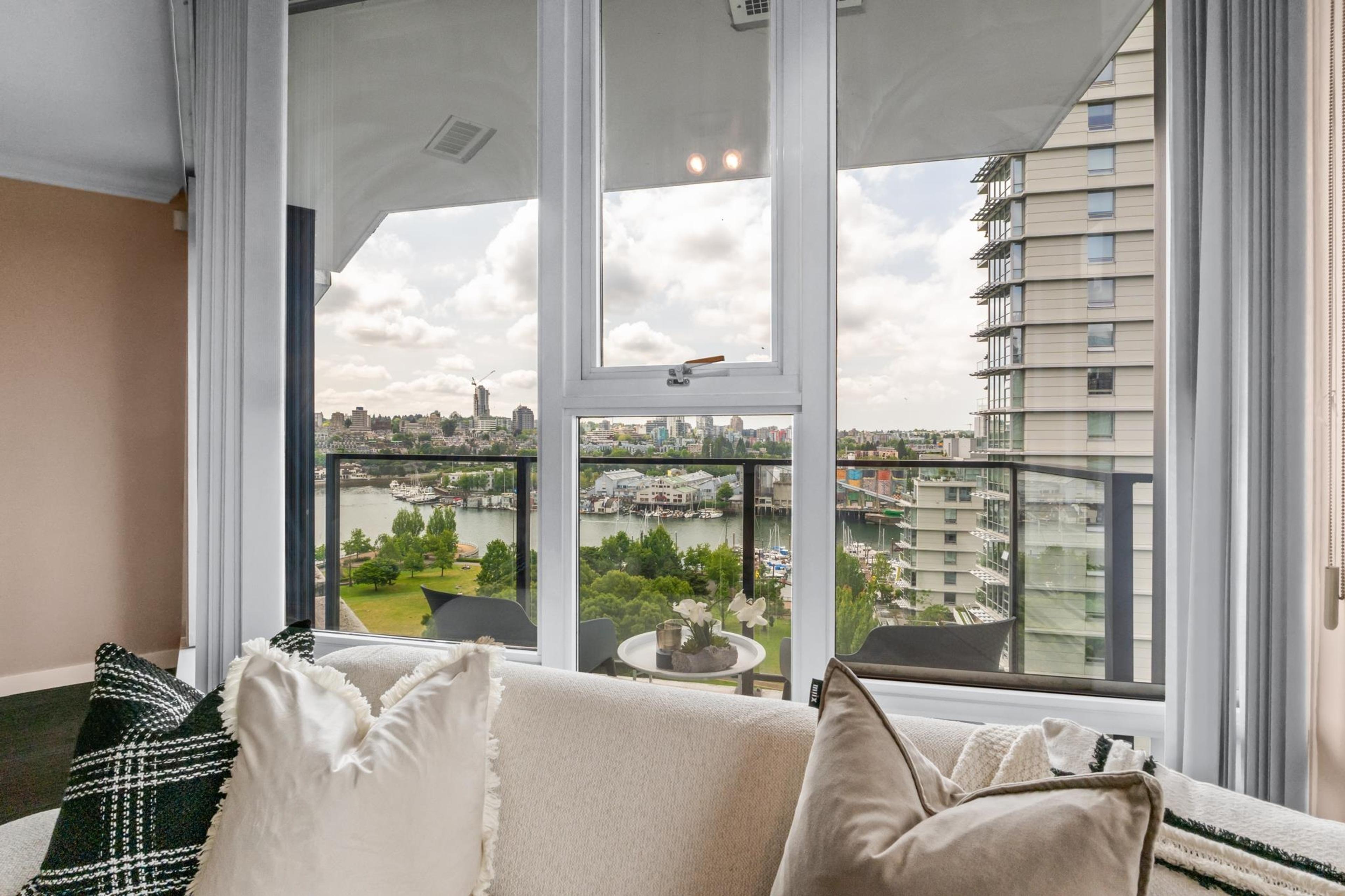 #1202 583 BEACH CRESCENT - Image 19
