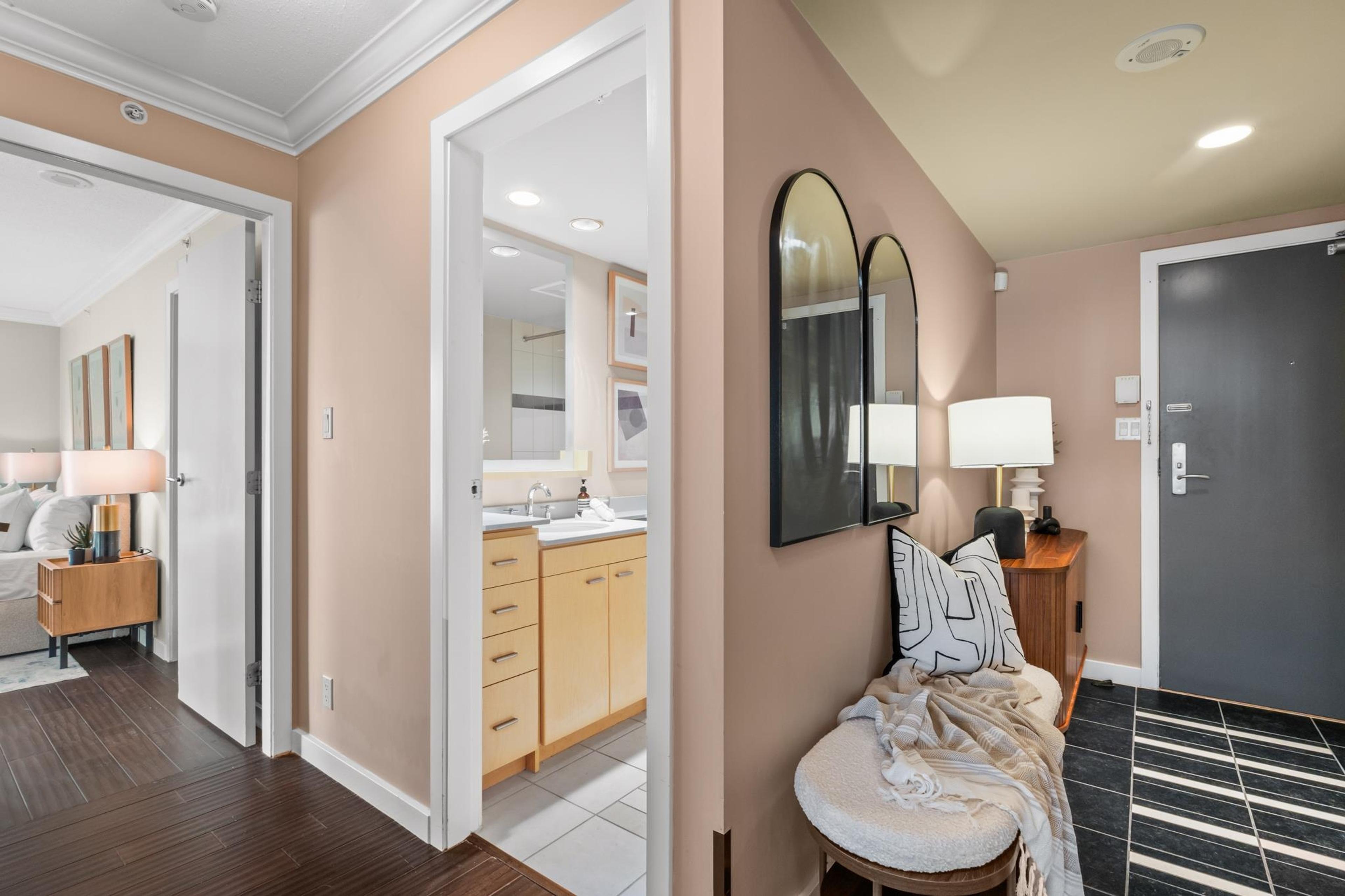 #1202 583 BEACH CRESCENT - Image 31