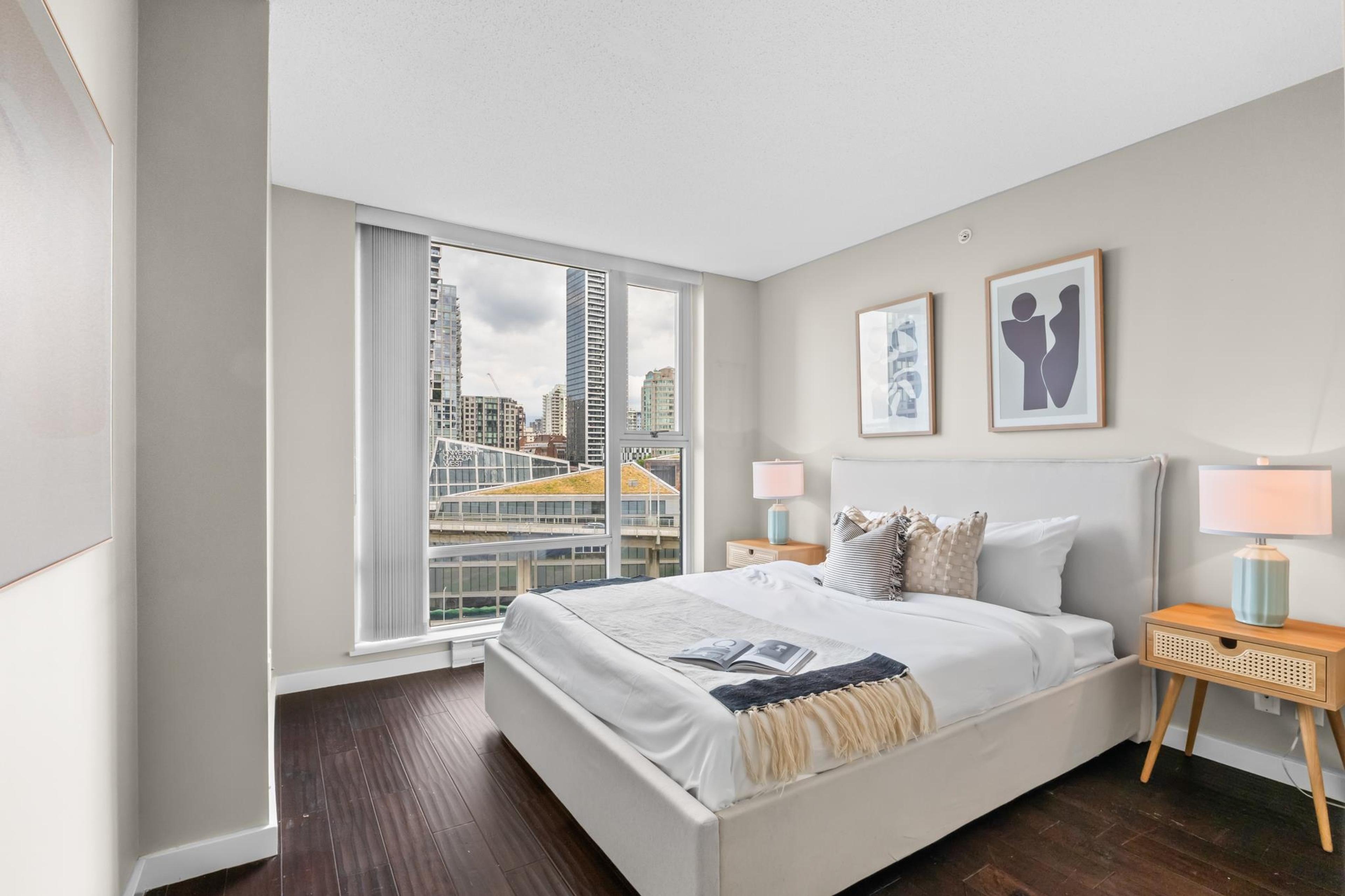 #1202 583 BEACH CRESCENT - Image 25