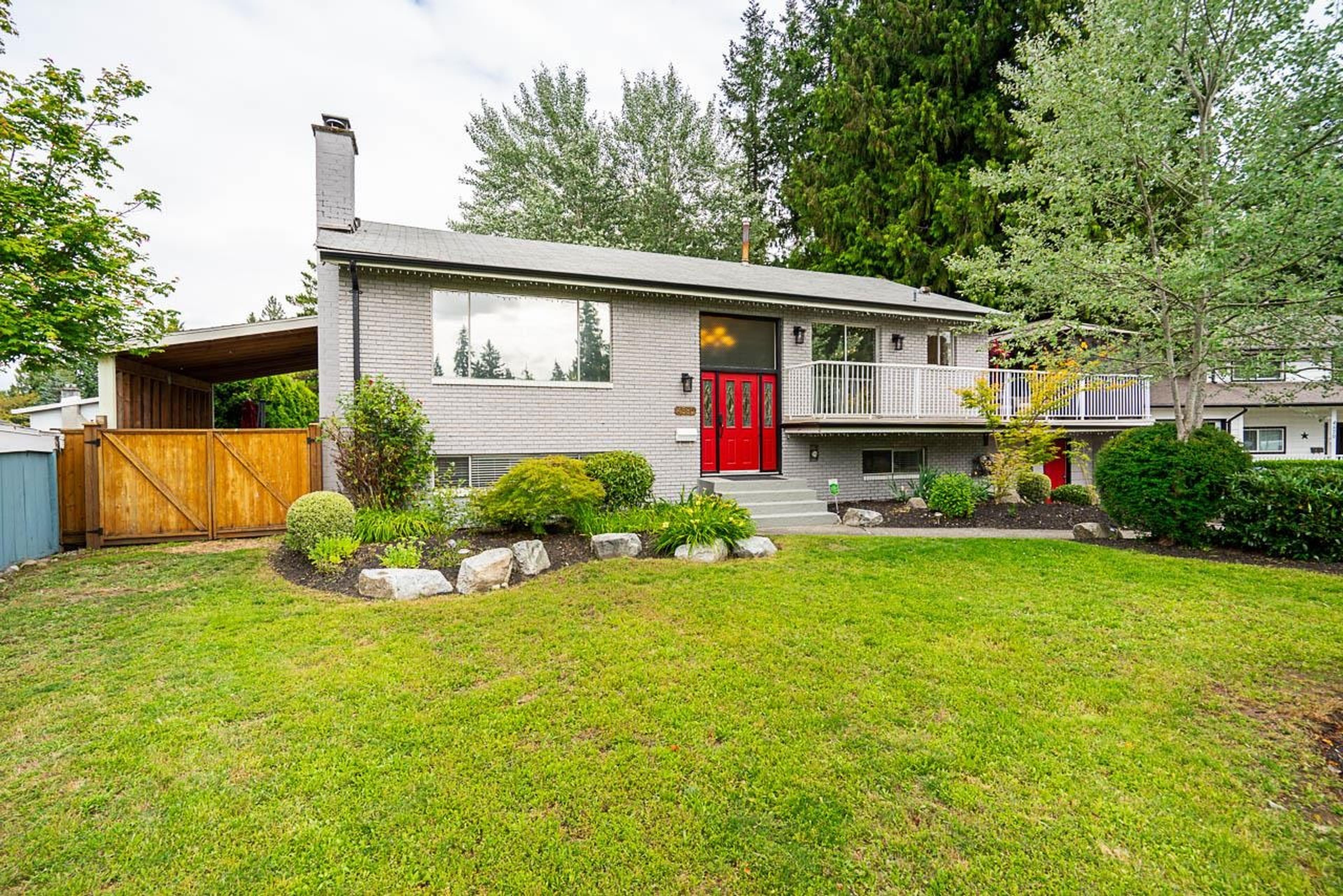 4580 UPLANDS DRIVE - Image 2