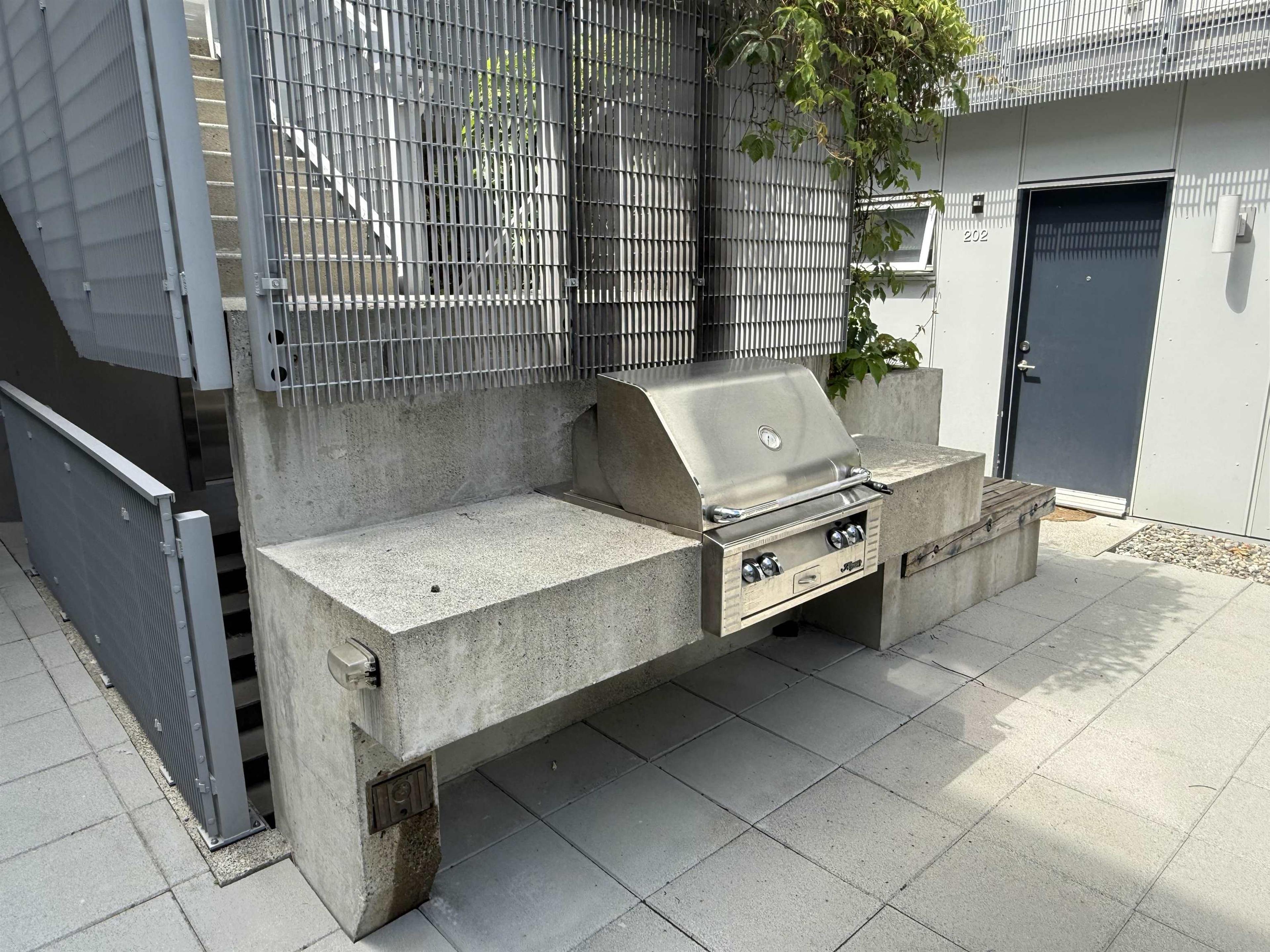 #208 626 ALEXANDER STREET - Image 18