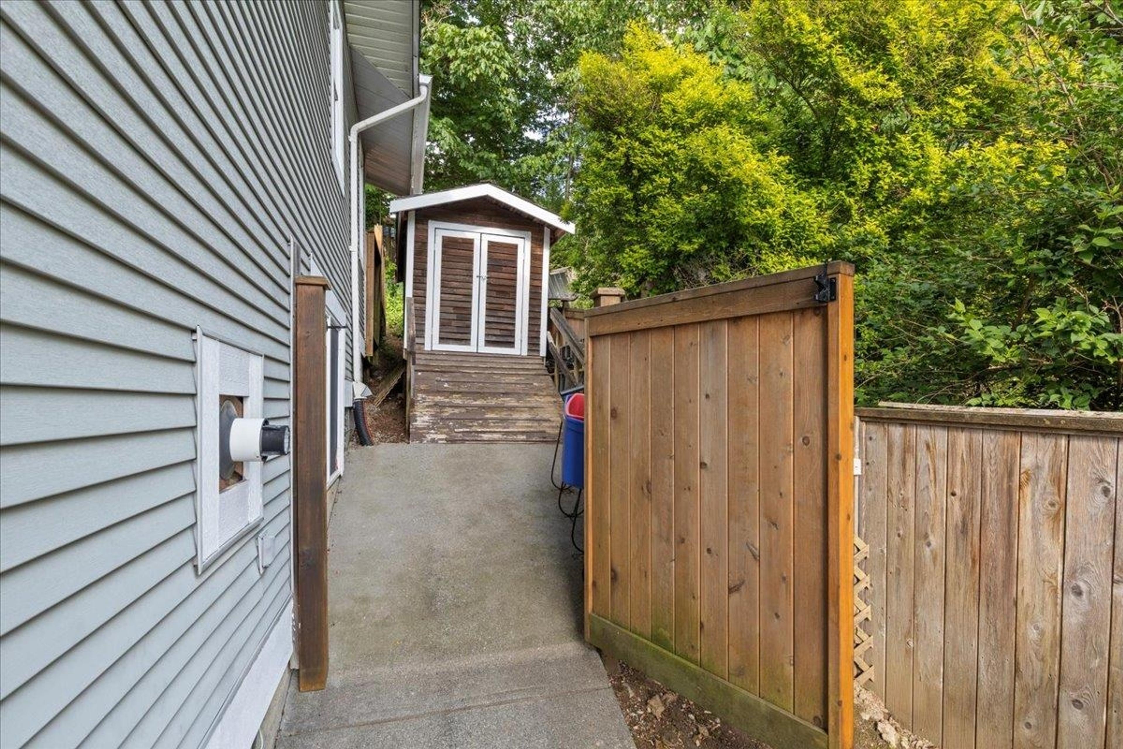 3344 OMINECA COURT - Image 32