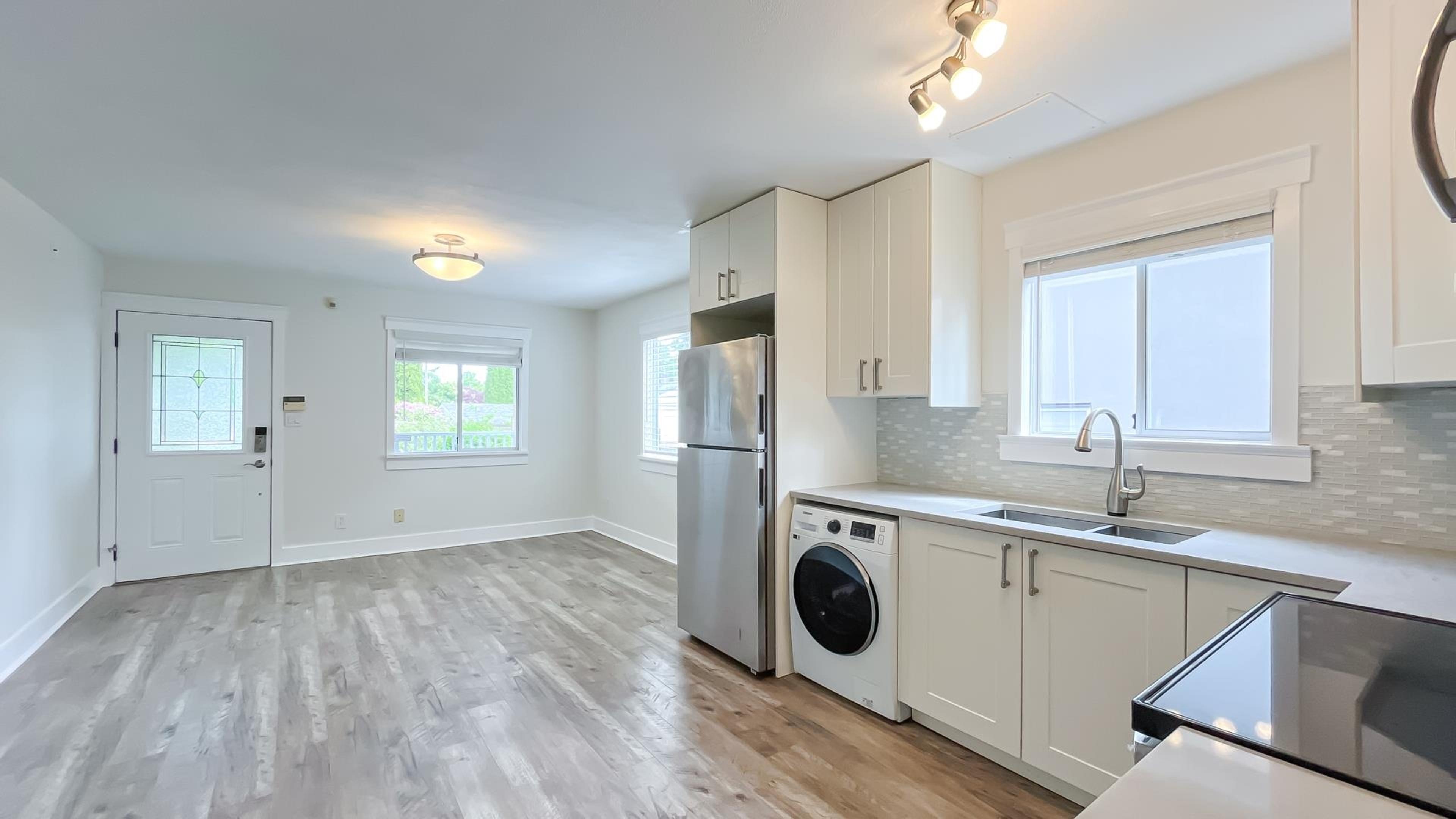 5076 SMITH AVENUE - Image 8