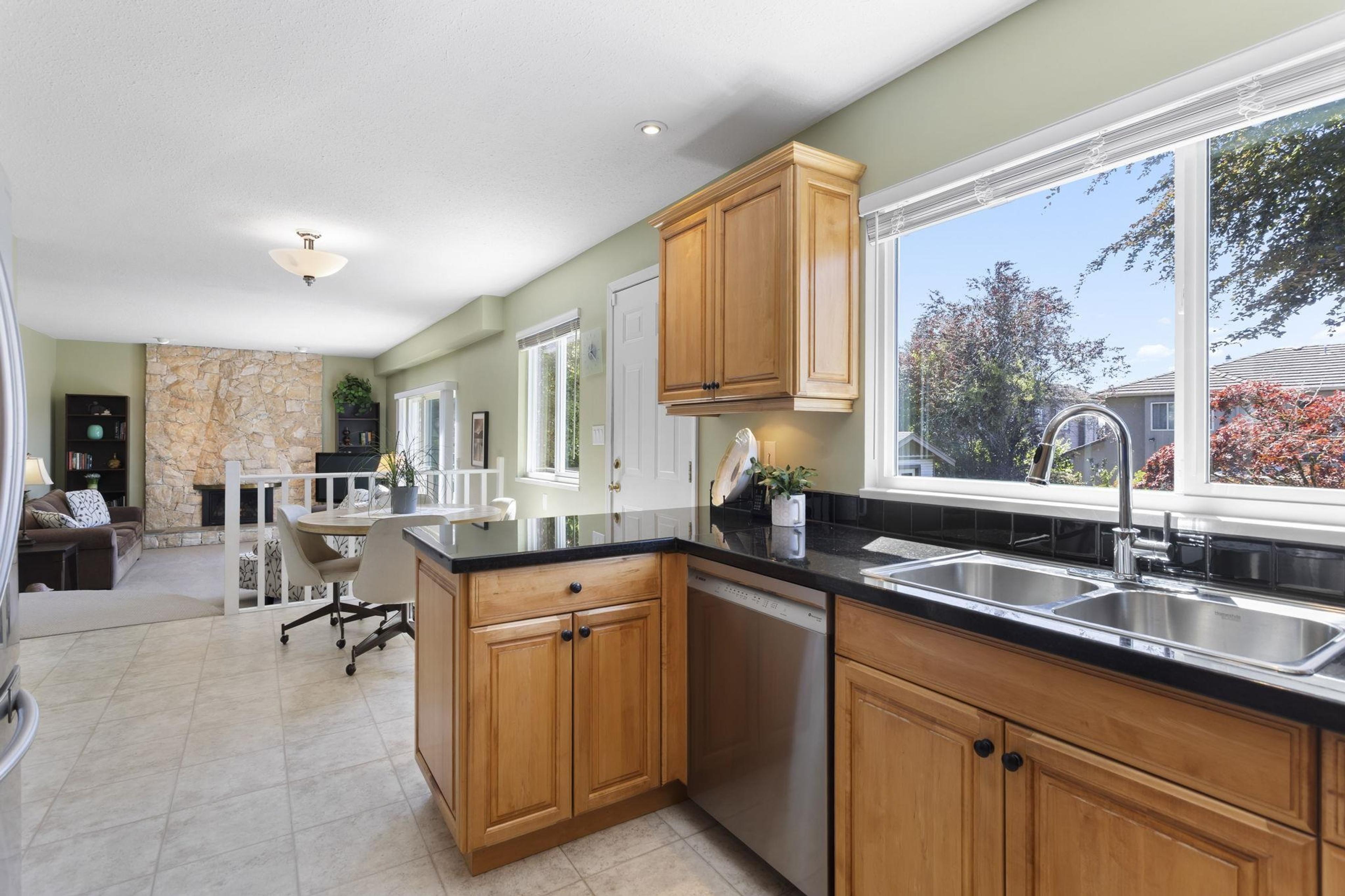 6330 LOCHDALE STREET - Image 12