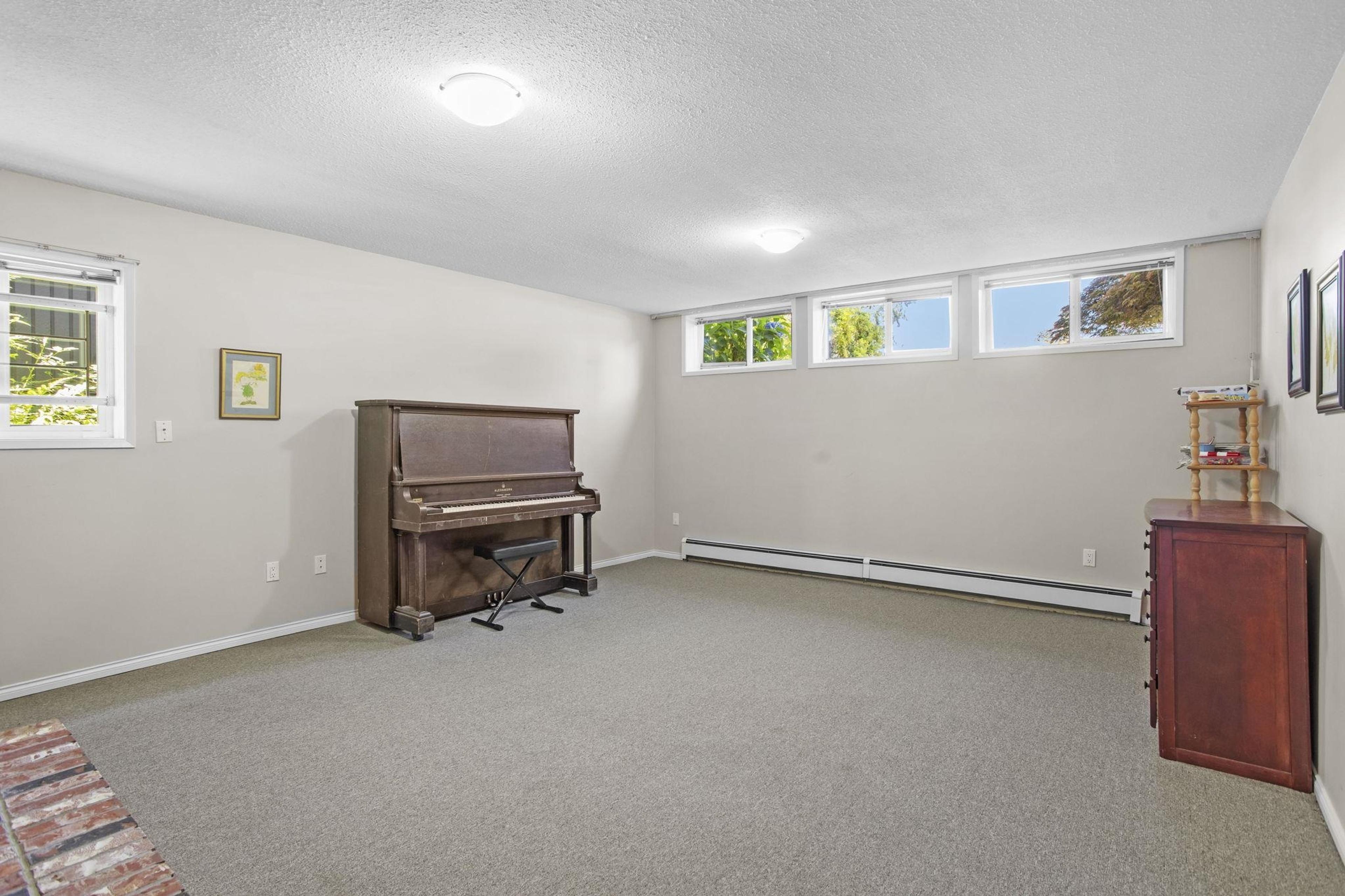 6330 LOCHDALE STREET - Image 31