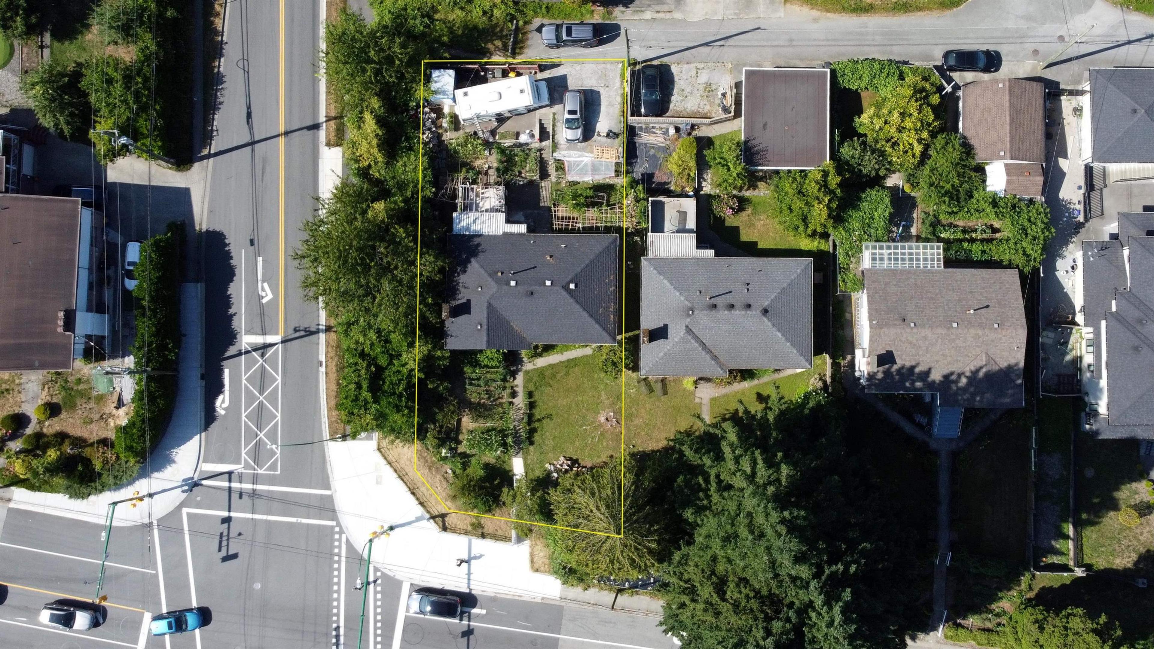 6717 BROADWAY - Image 2