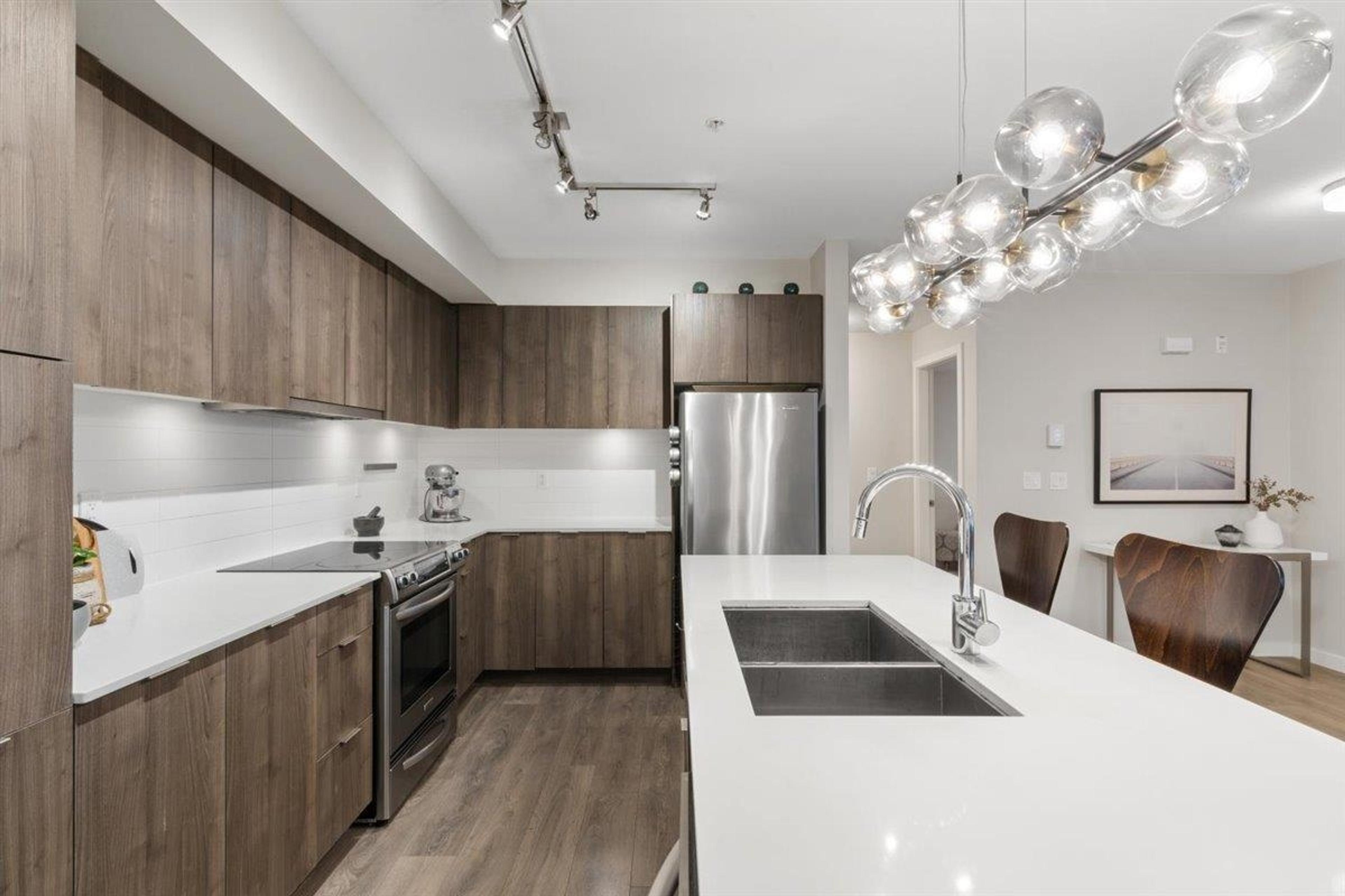 #37 3728 THURSTON STREET - Image 11