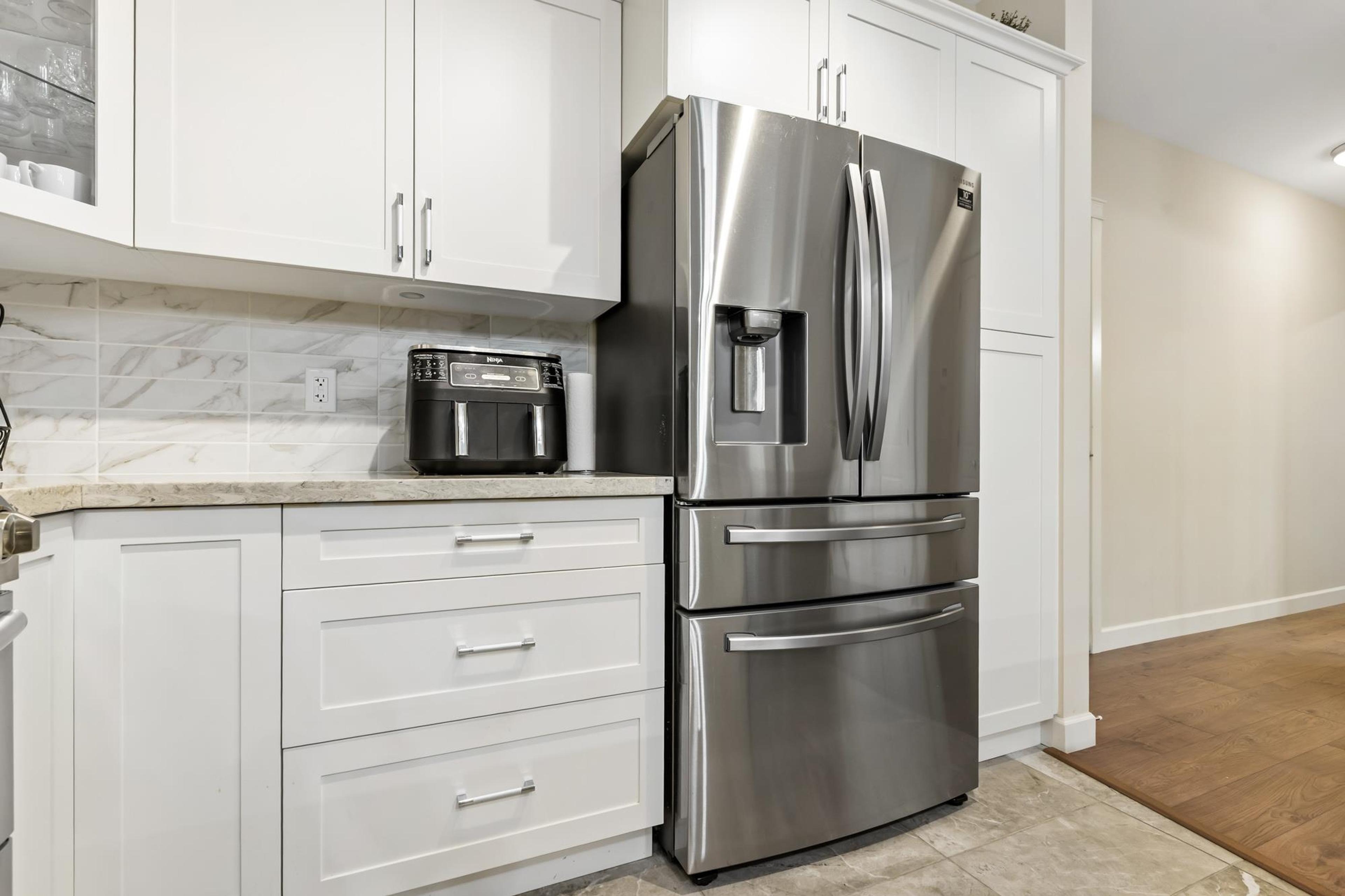 #307 14588 MCDOUGALL DRIVE - Image 5