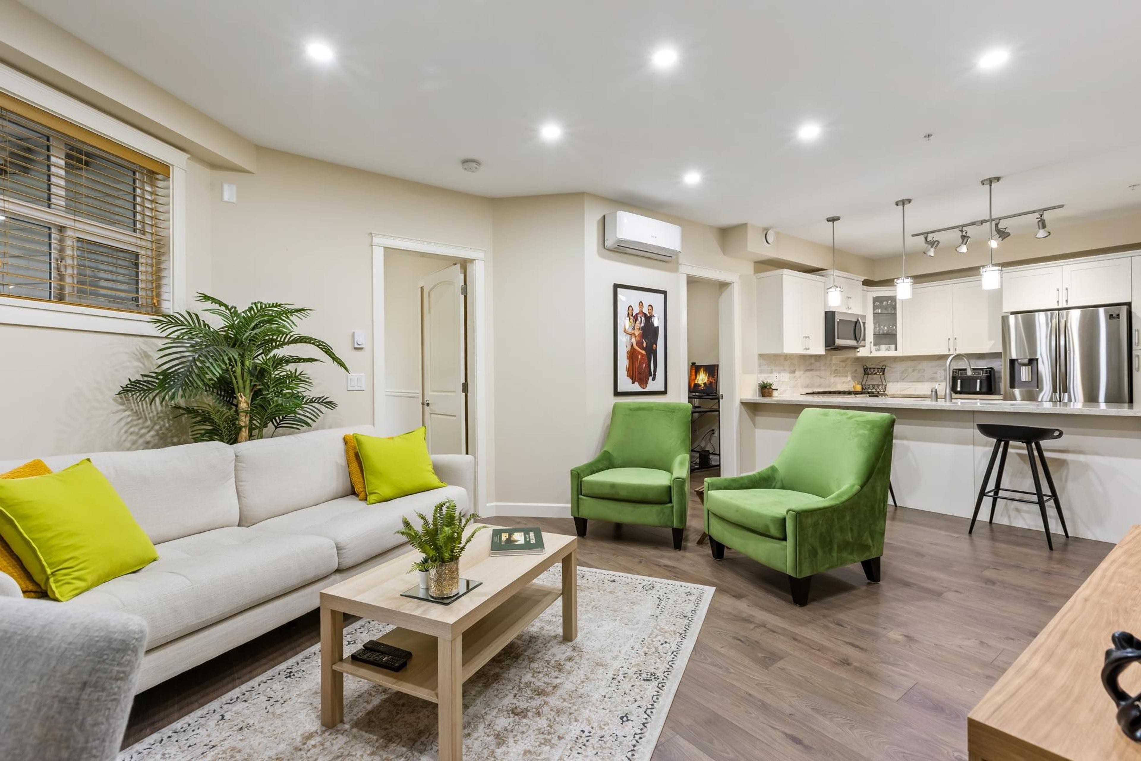 #307 14588 MCDOUGALL DRIVE - Image 10