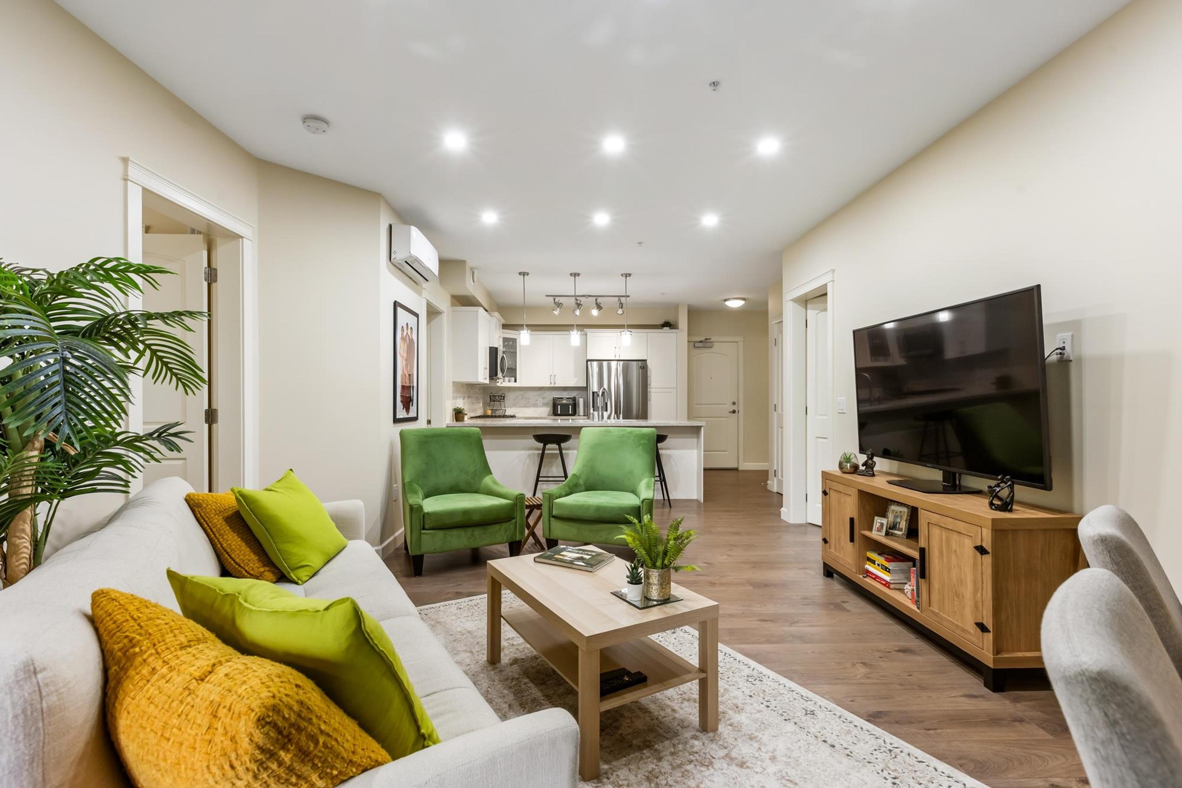 #307 14588 MCDOUGALL DRIVE - Image 11
