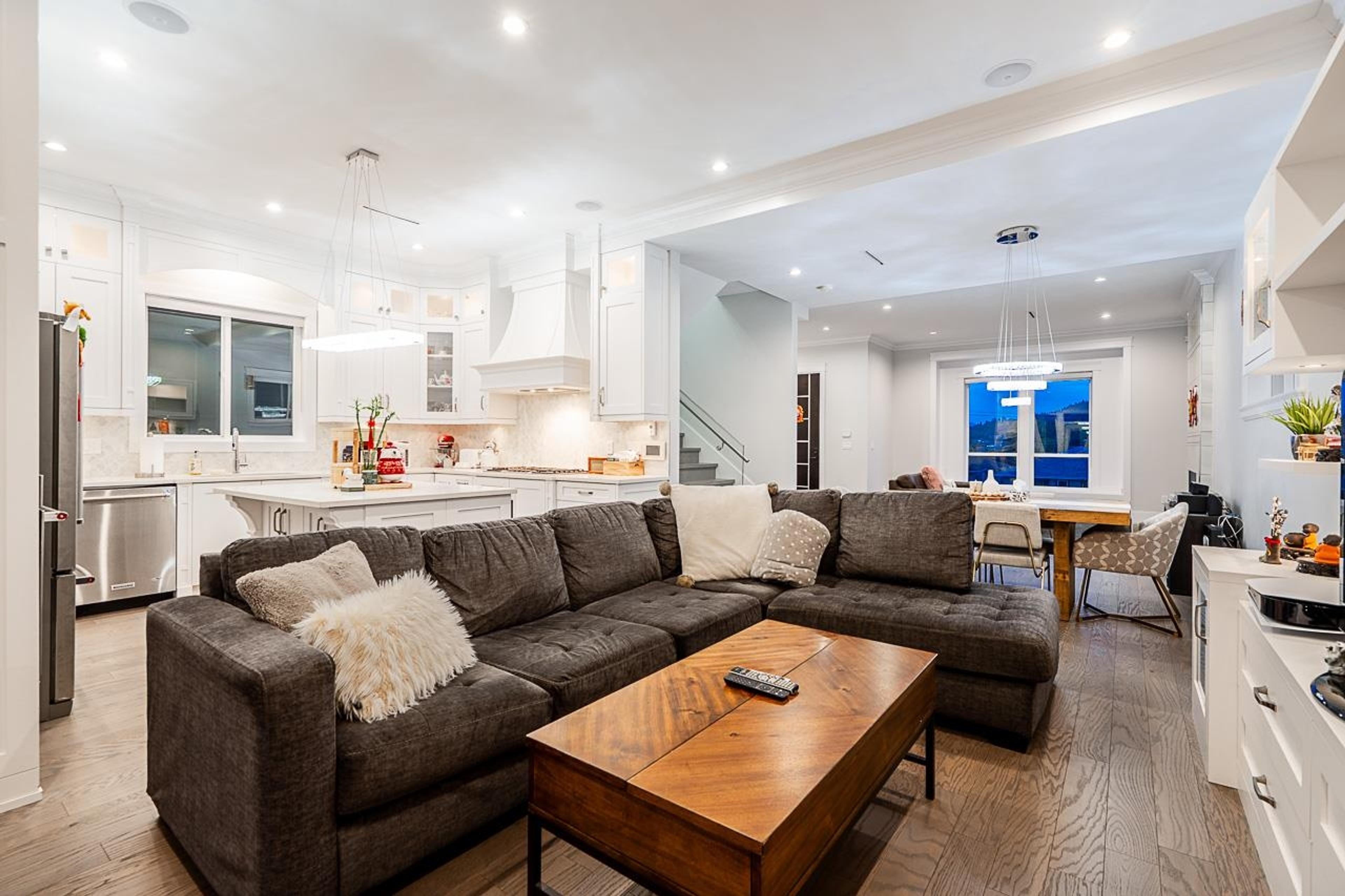 89 WARWICK AVENUE - Image 12