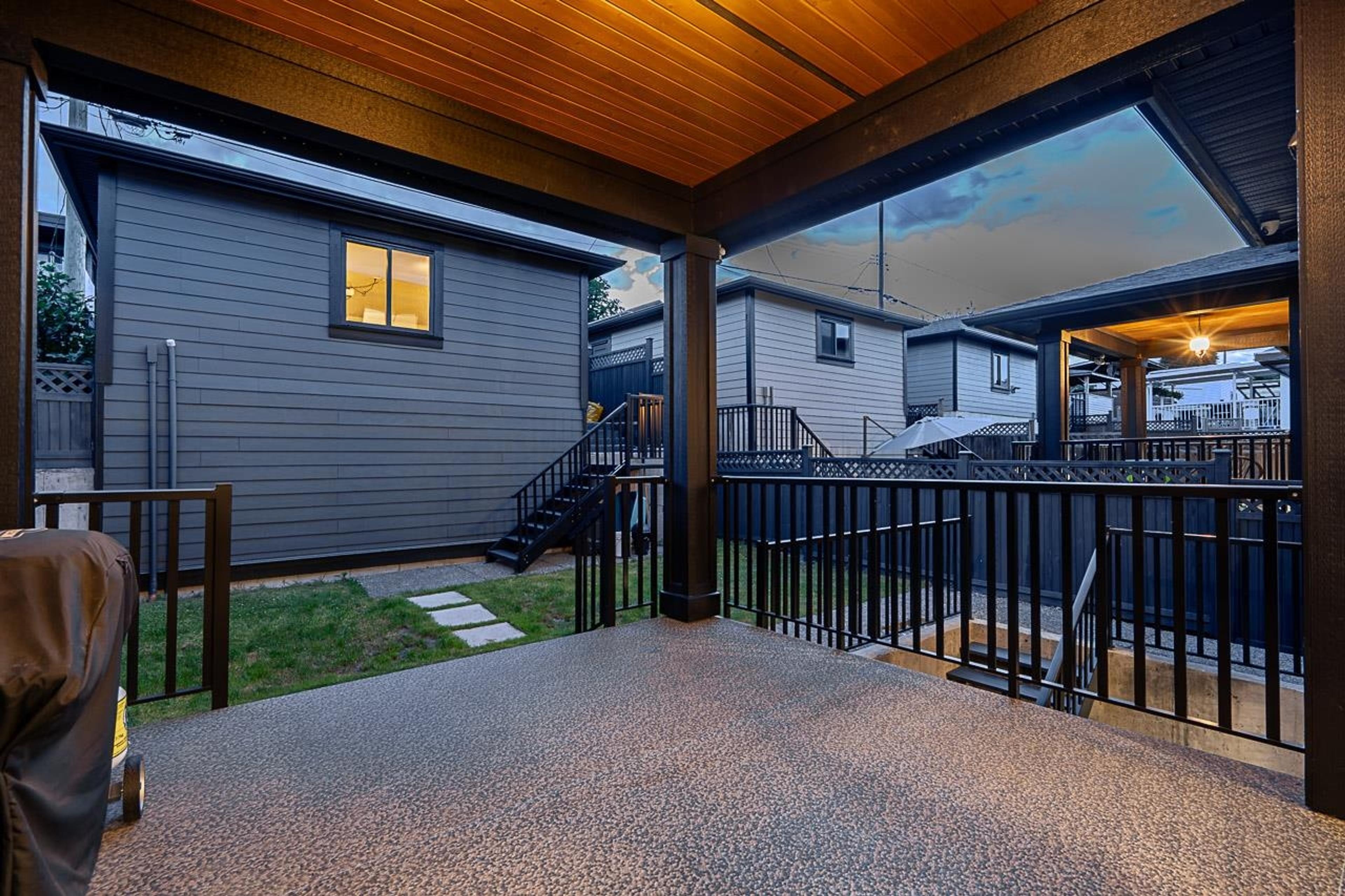 89 WARWICK AVENUE - Image 30