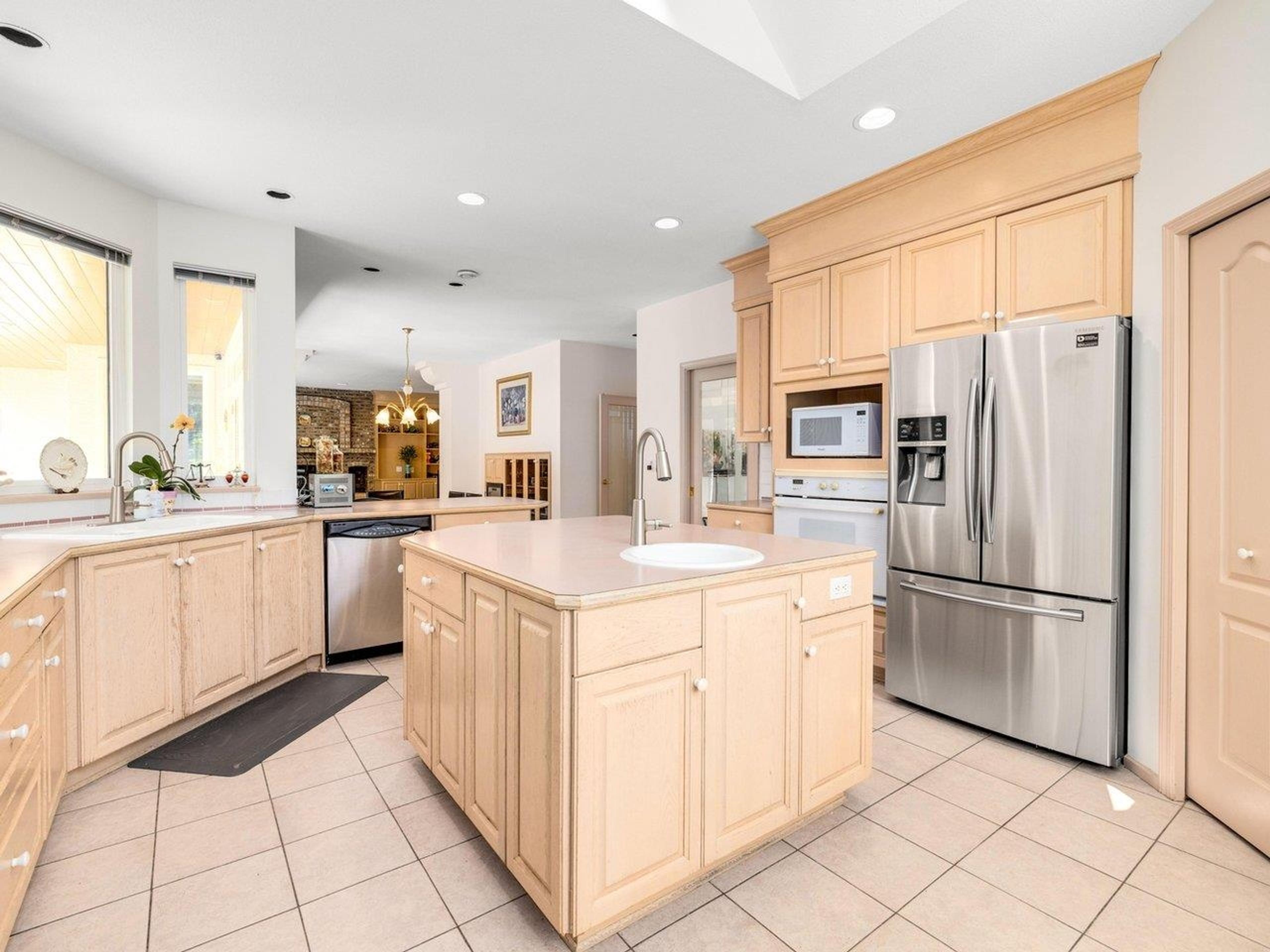 3340 RIVER ROAD - Image 10