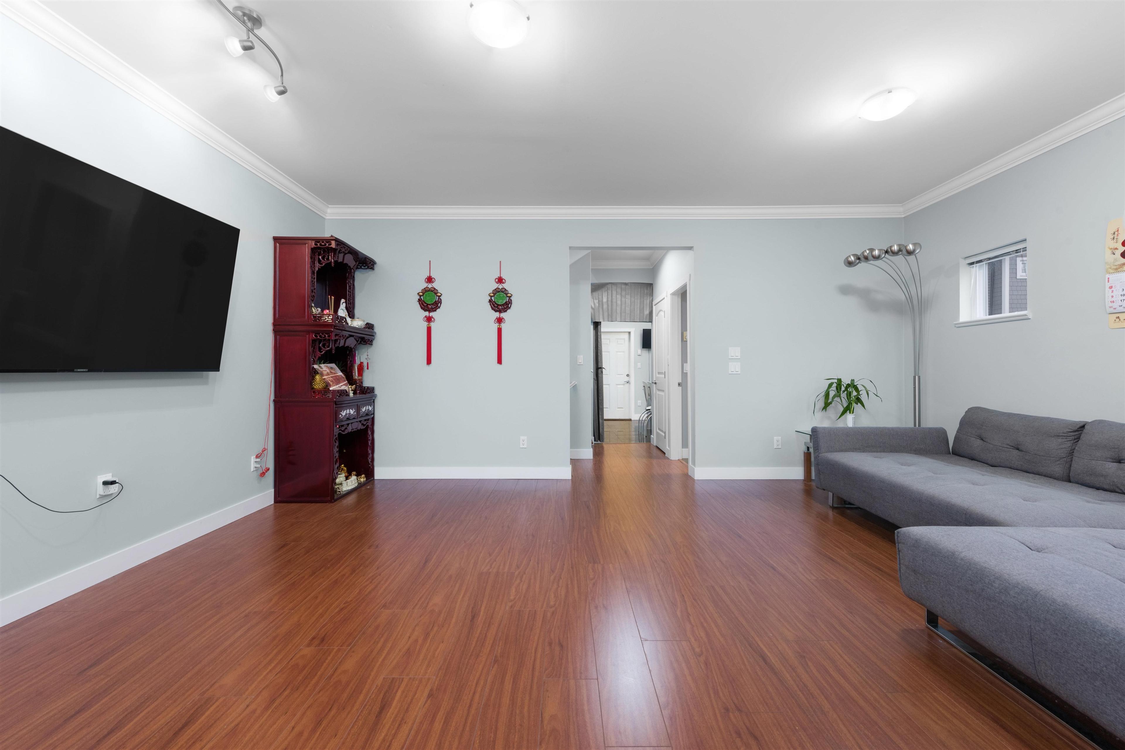 #16 22788 WESTMINSTER HIGHWAY - Image 4