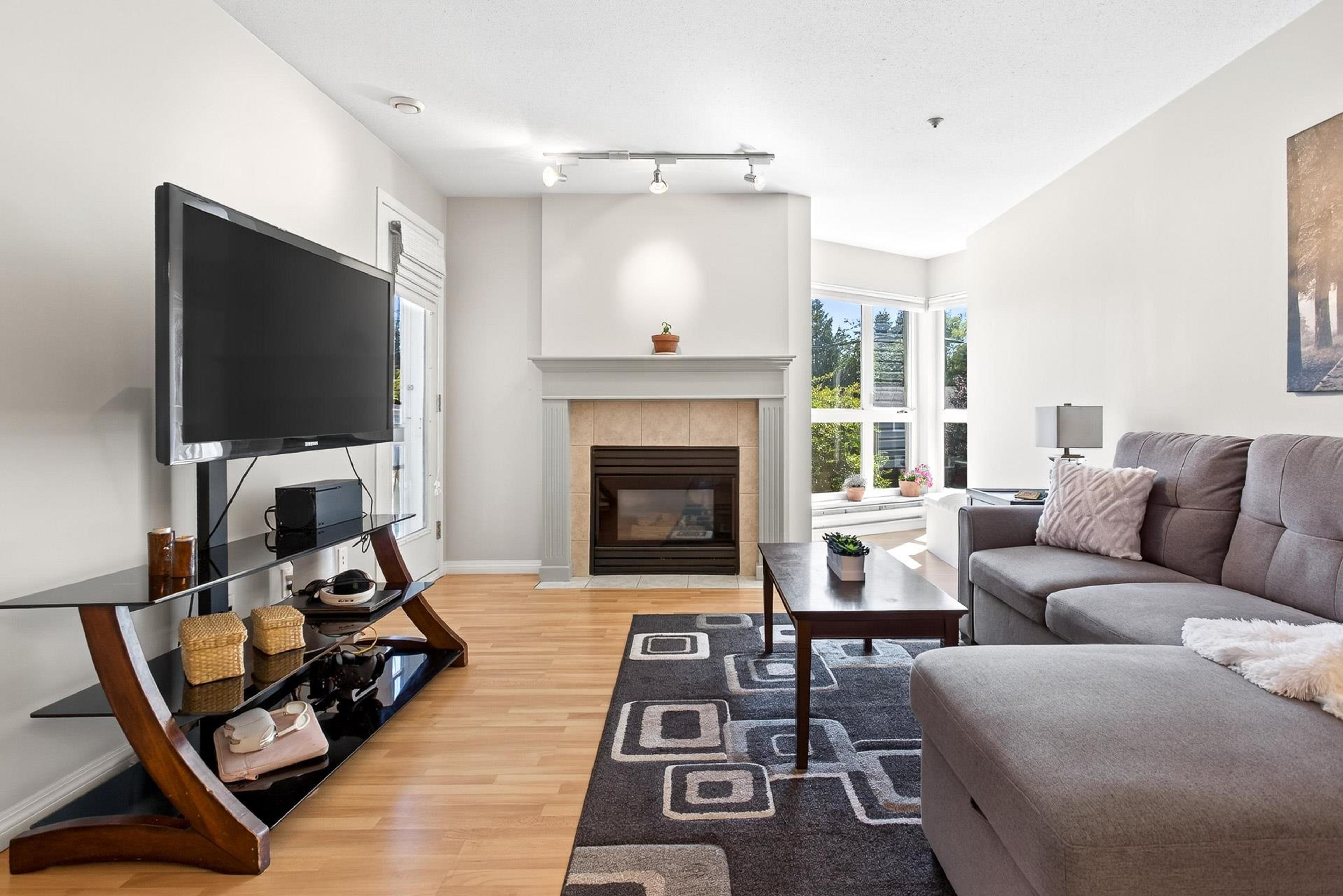 #201 20245 53 AVENUE - Image 8